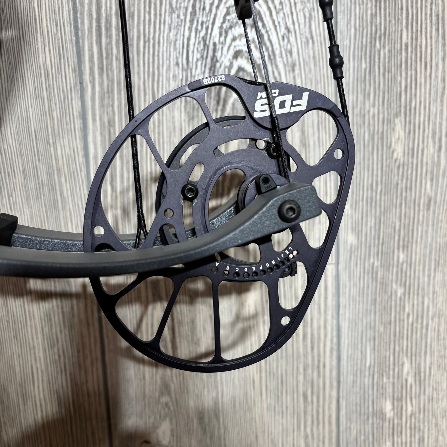 Used PSE Mach 33  DS FDS 80lb RH Charcoal