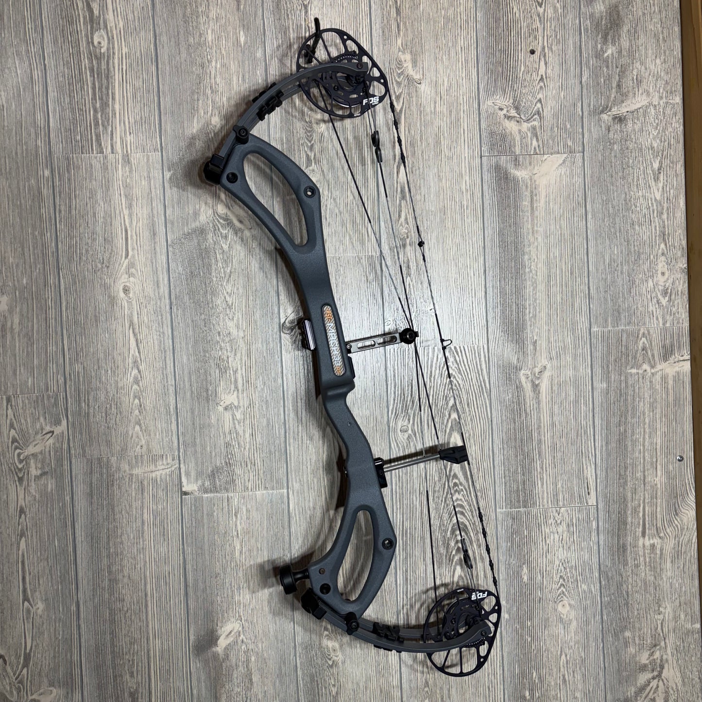 Used PSE Mach 33  DS FDS 80lb RH Charcoal