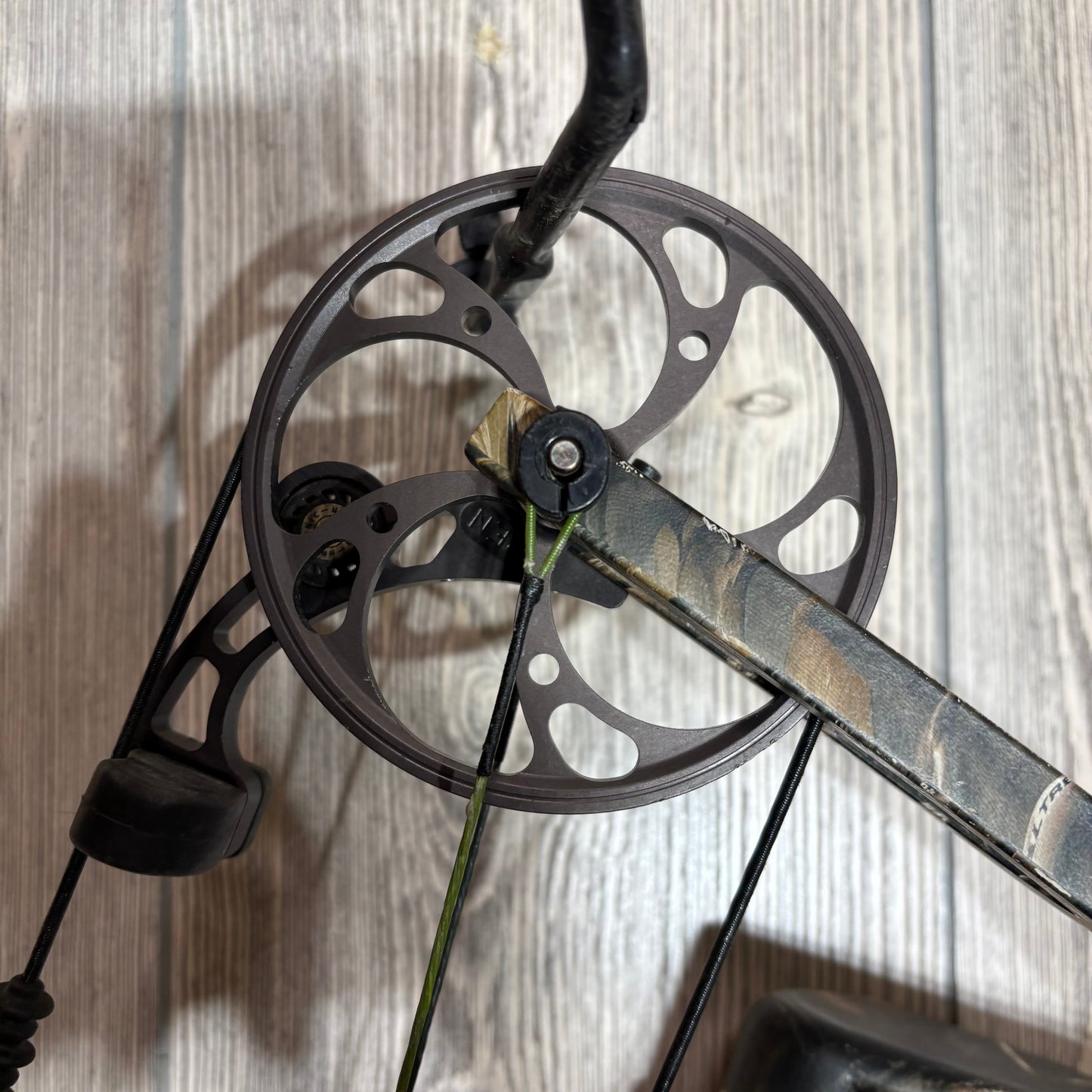Used Mathews Drenalin LH 70lb 29" Package
