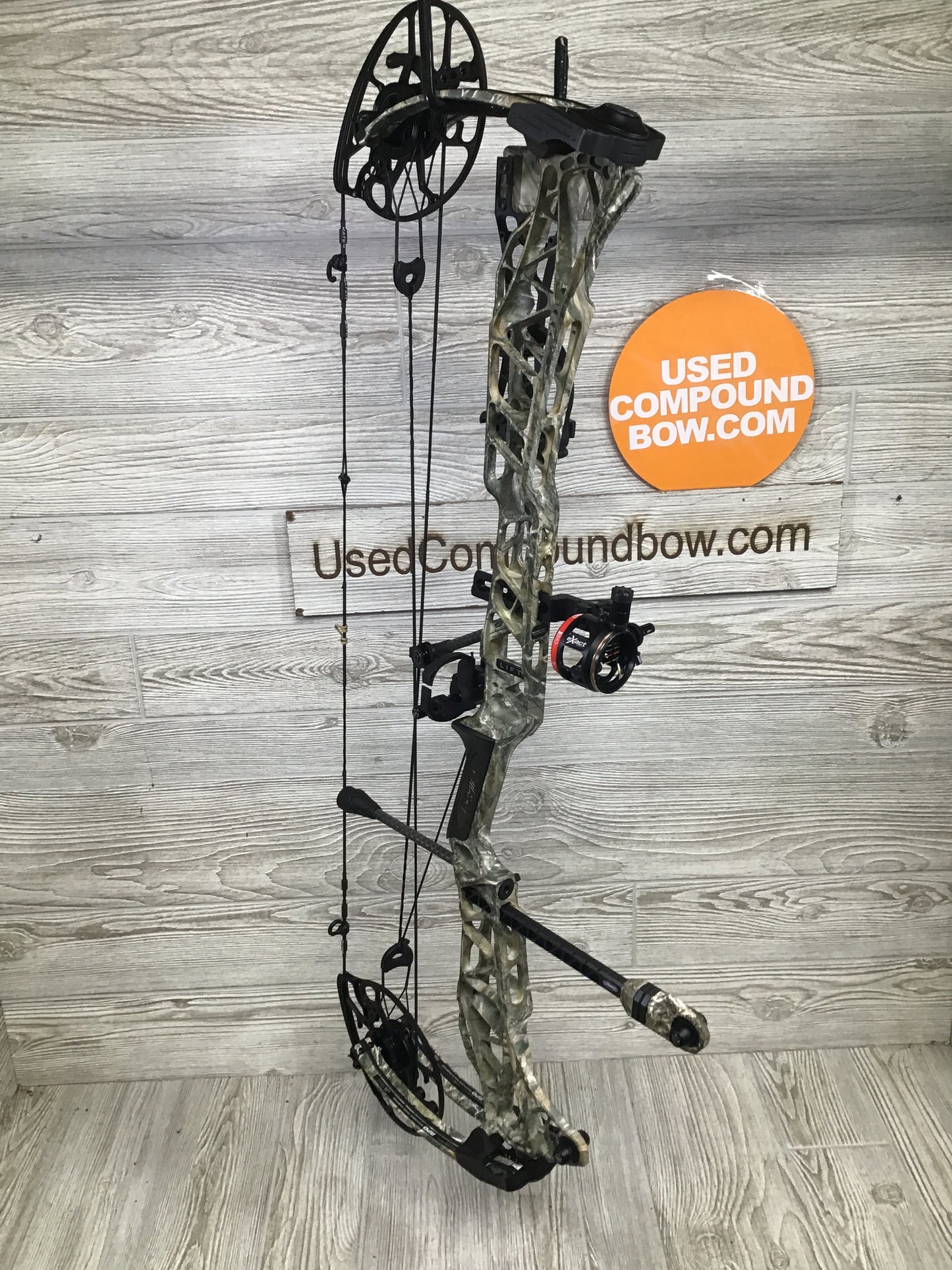 Used Mathews Lift 33 LH Realtree Edge Bowhunter package