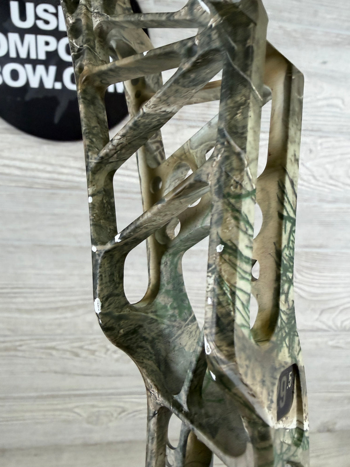 Used Mathews Lift 29.5 Right Handed RealTree Camo