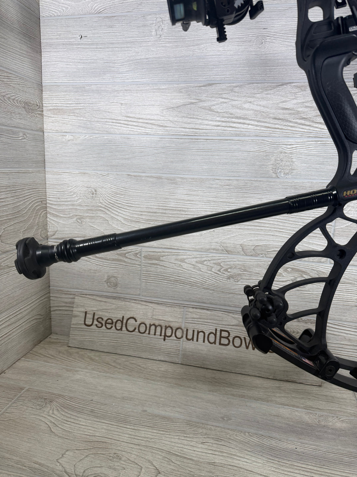 Used Hoyt Helix Ultra RH Black 29-32" 60-70# PKG