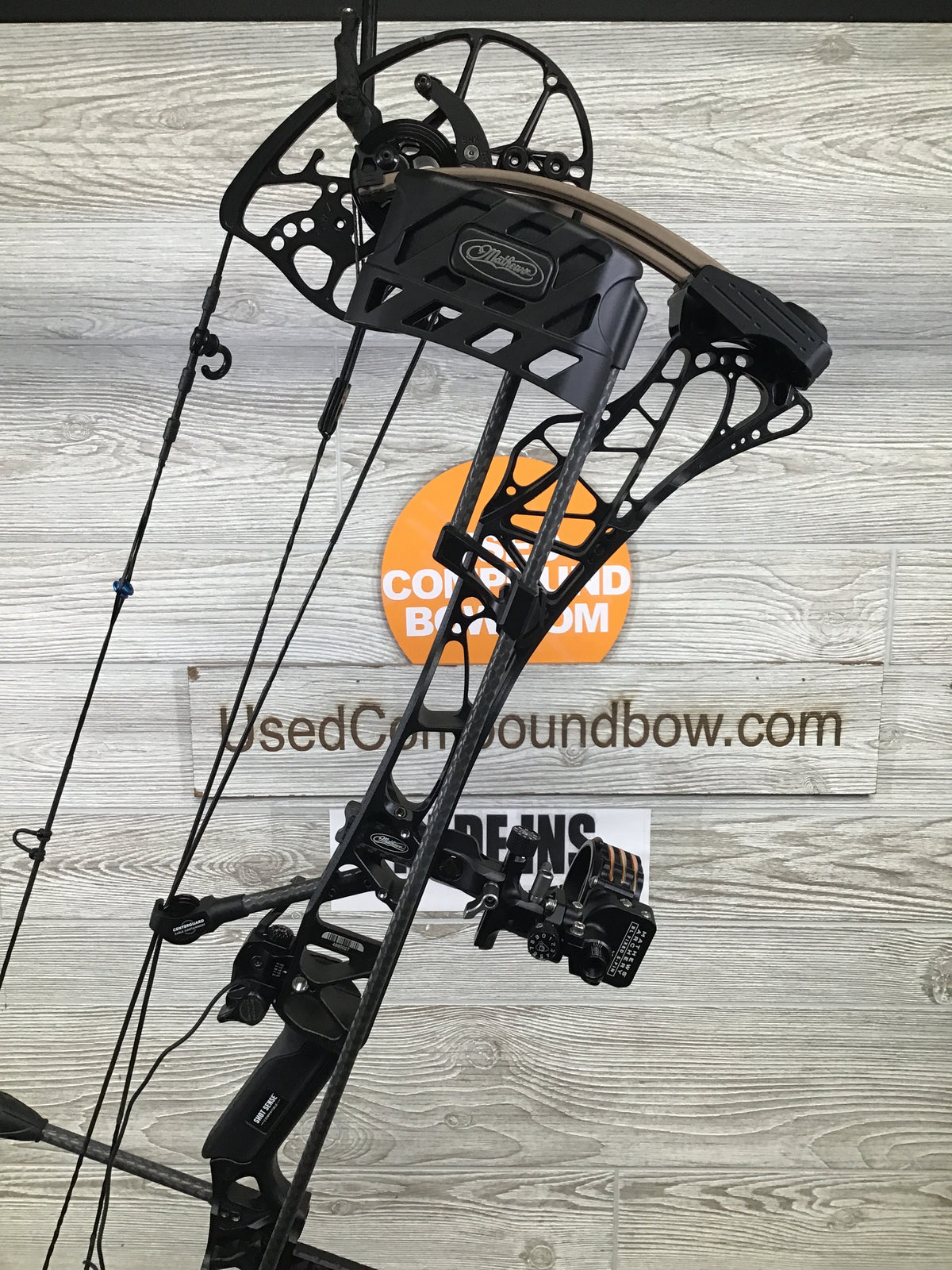 Mathews Lift X 29.5 RH Black Riser/Earth limbs Bow Loaded Pkg