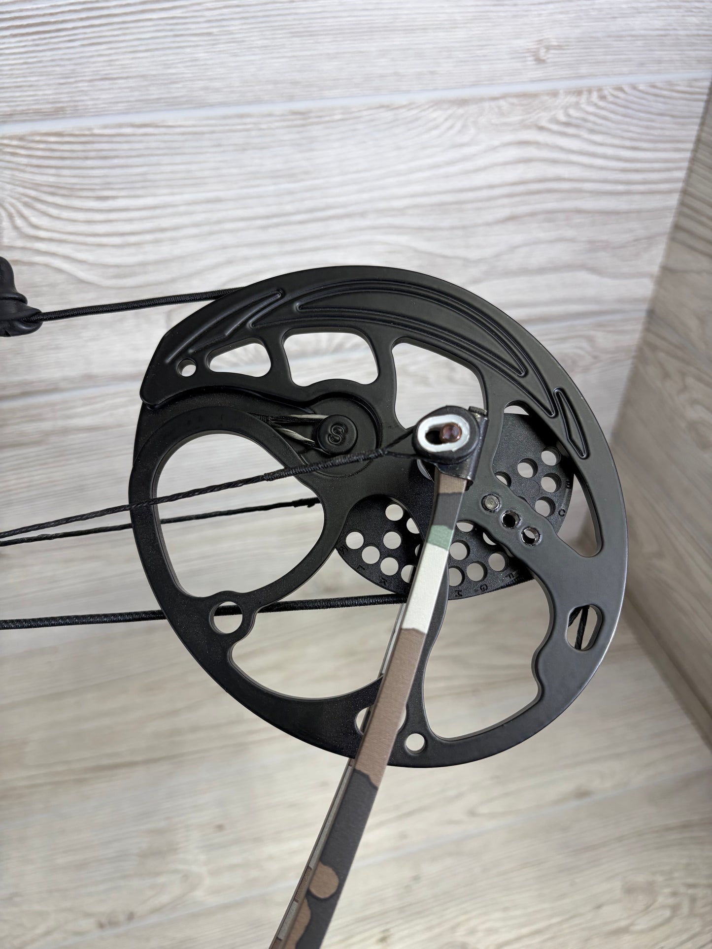 Used Mission Hammr RH Camo Bow Pkg