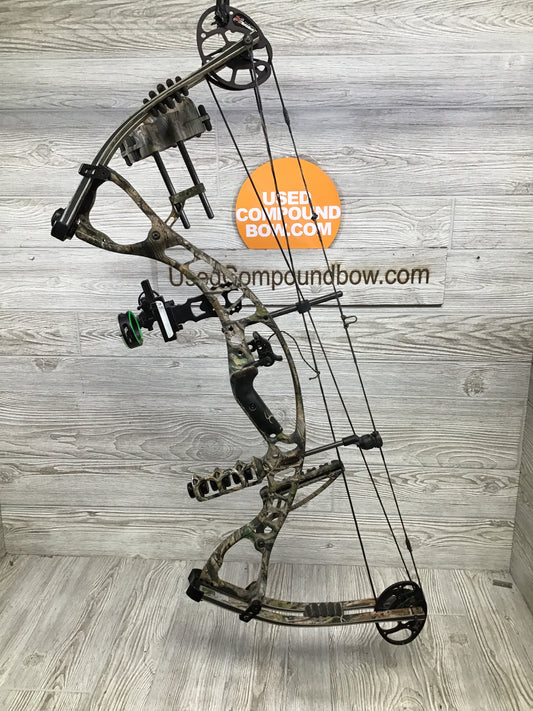 Hoyt Alpha Burner Right Handed 60-70# 29" Package