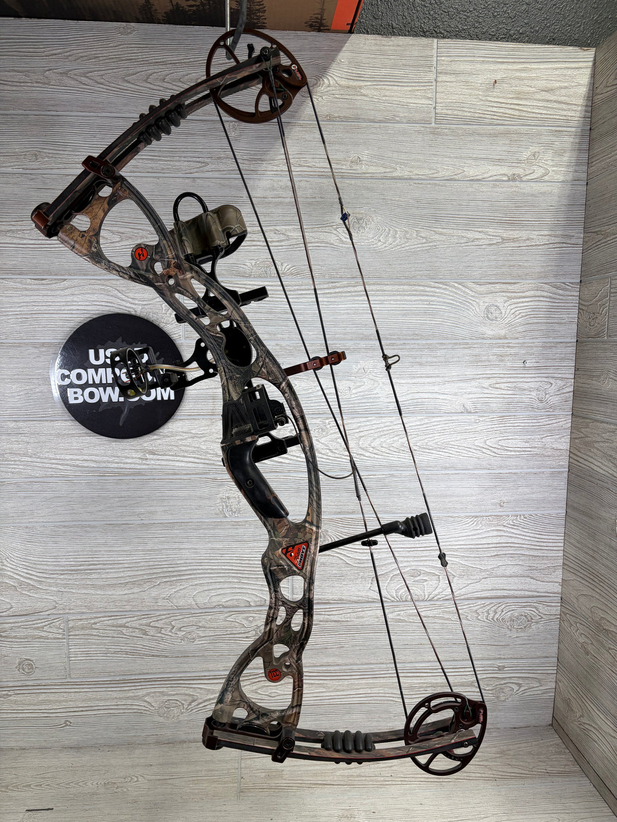 Used Hoyt Rampage XT RH PKG 29" 50-60lbs