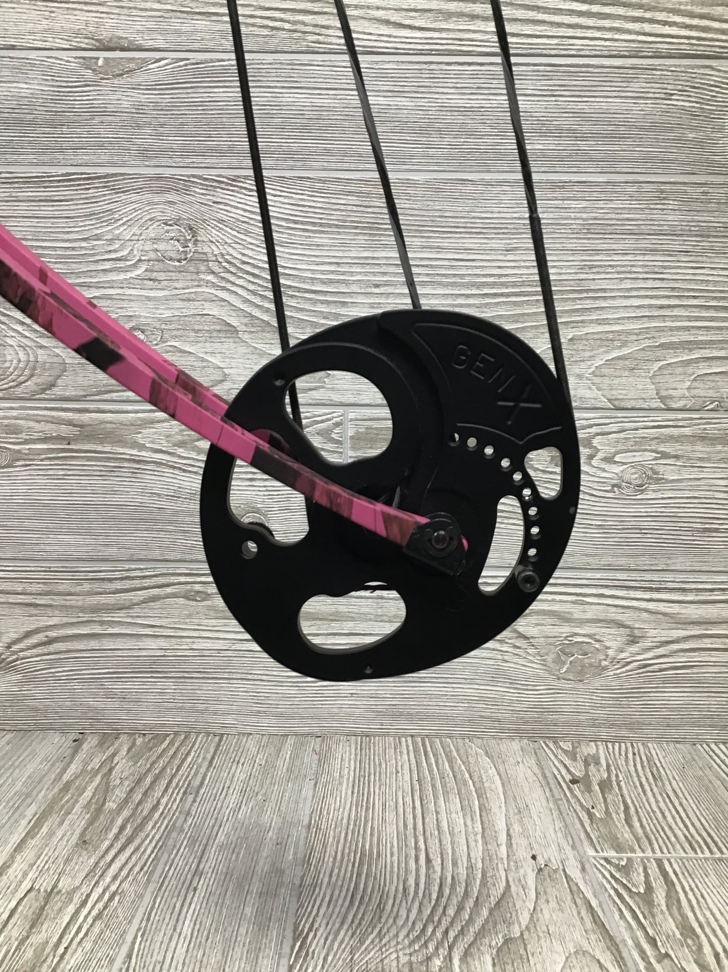 Used Genesis Gen-X RH Pink Bow