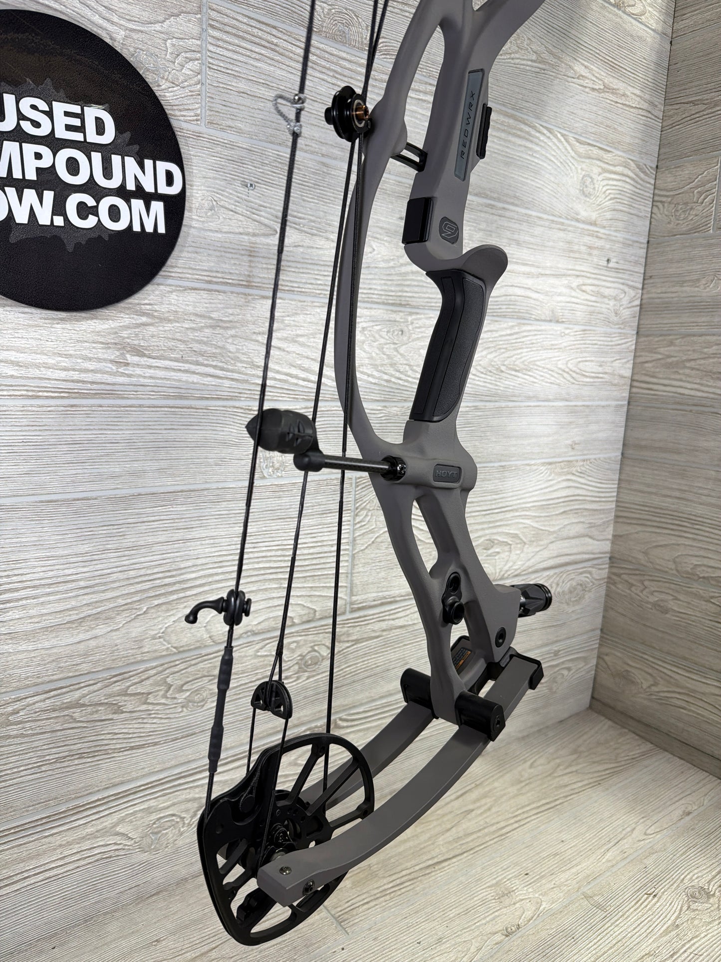 Used Hoyt RX-9 Left Handed 60-70# Tombstone