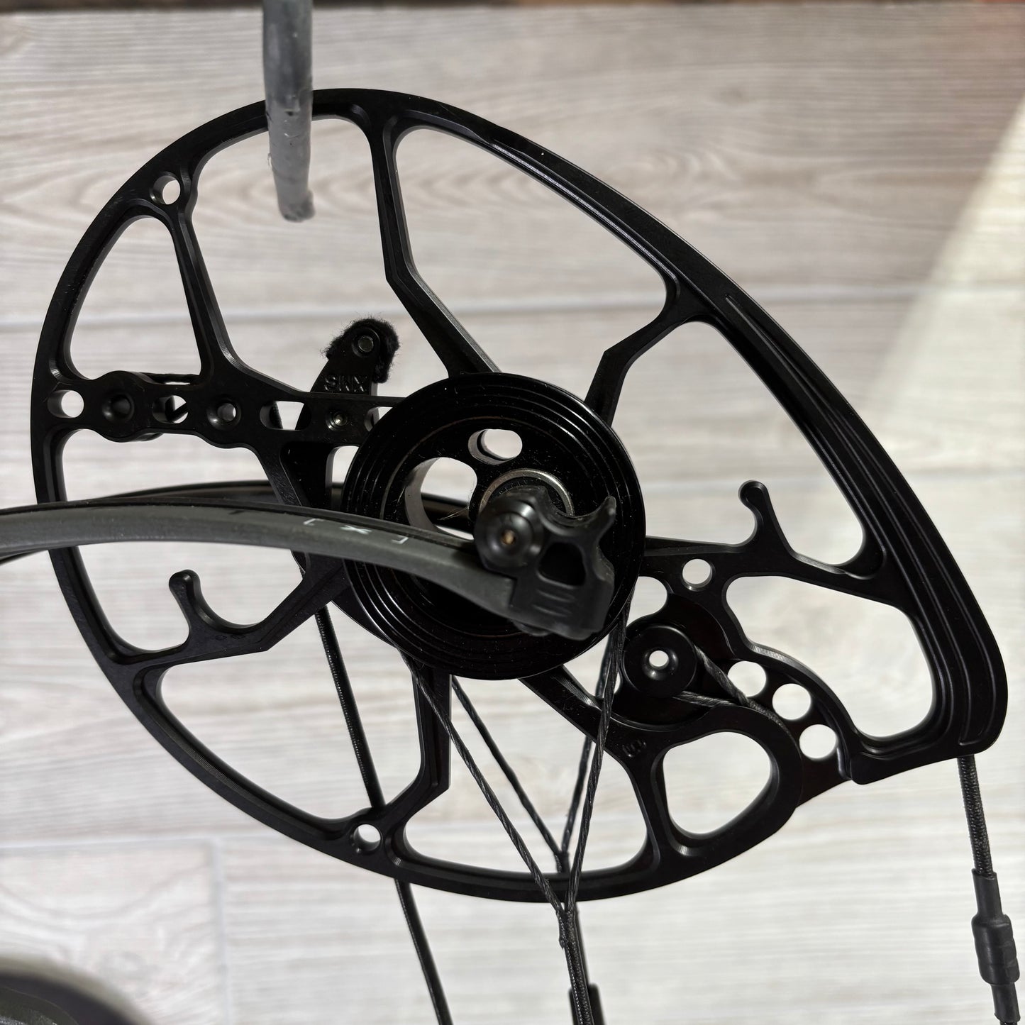 Used Mathews Lift X 29.5 Right Hand Shale Fade to Black