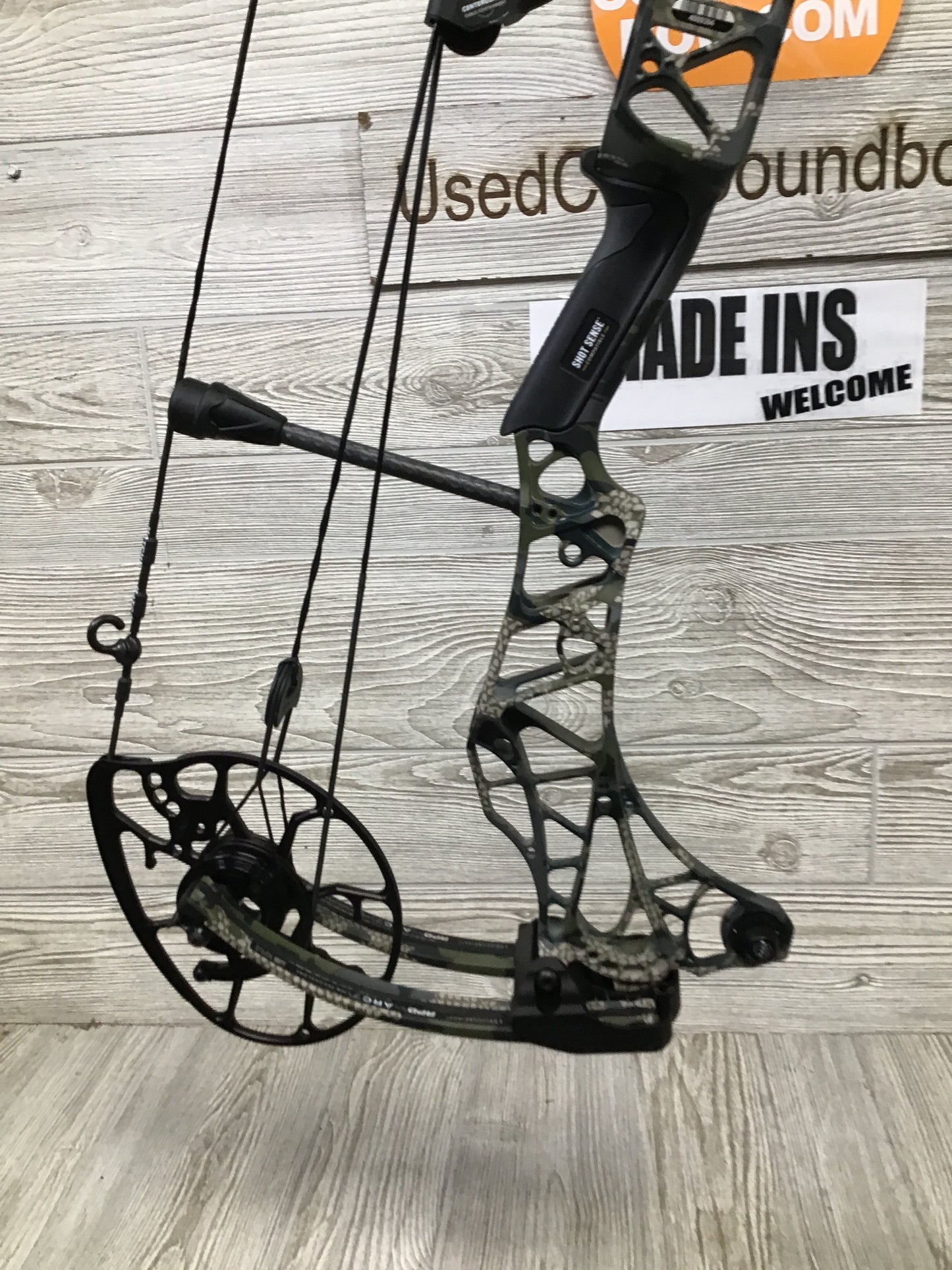 Used Mathews Lift X 29.5 Right Hand Kuiu Verde 27.5"/70#