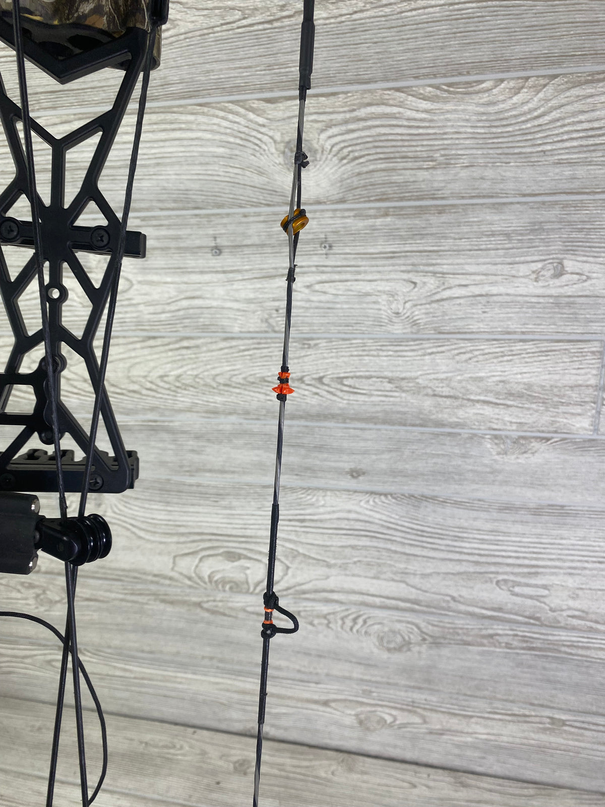 Prime Black 3 60-70# 25.5-31" Right Handed Realtree Escape Loaded