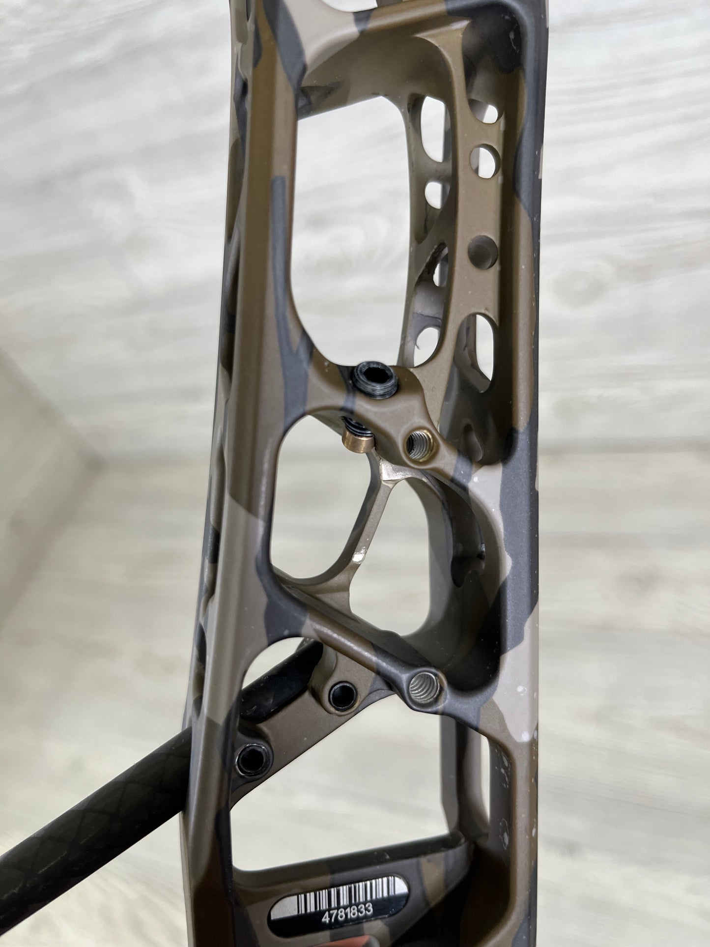 Used Mathews Lift X 33 Mossy Oak Bottomlands RH-70-28.5