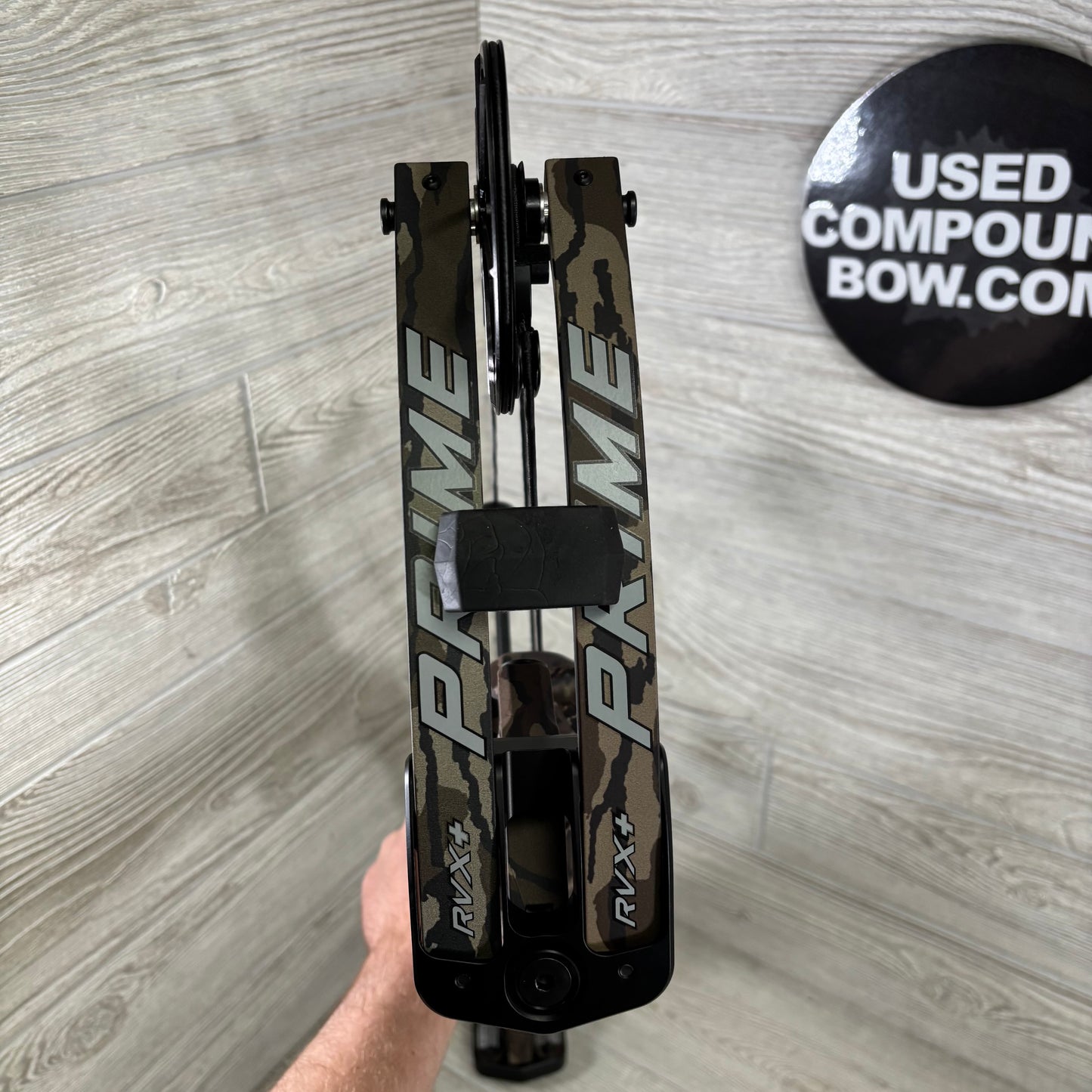 Used Prime RVX+ 32 Right Handed 70lbs Bottomlands