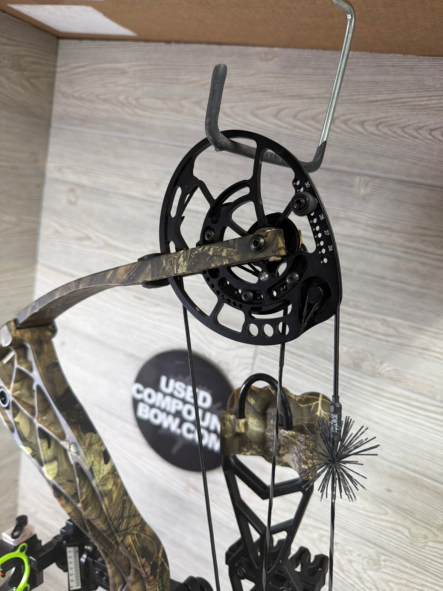 Bowtech Carbon Zion RH Camo Right Handed 60-70 25.5-30.5 PKG