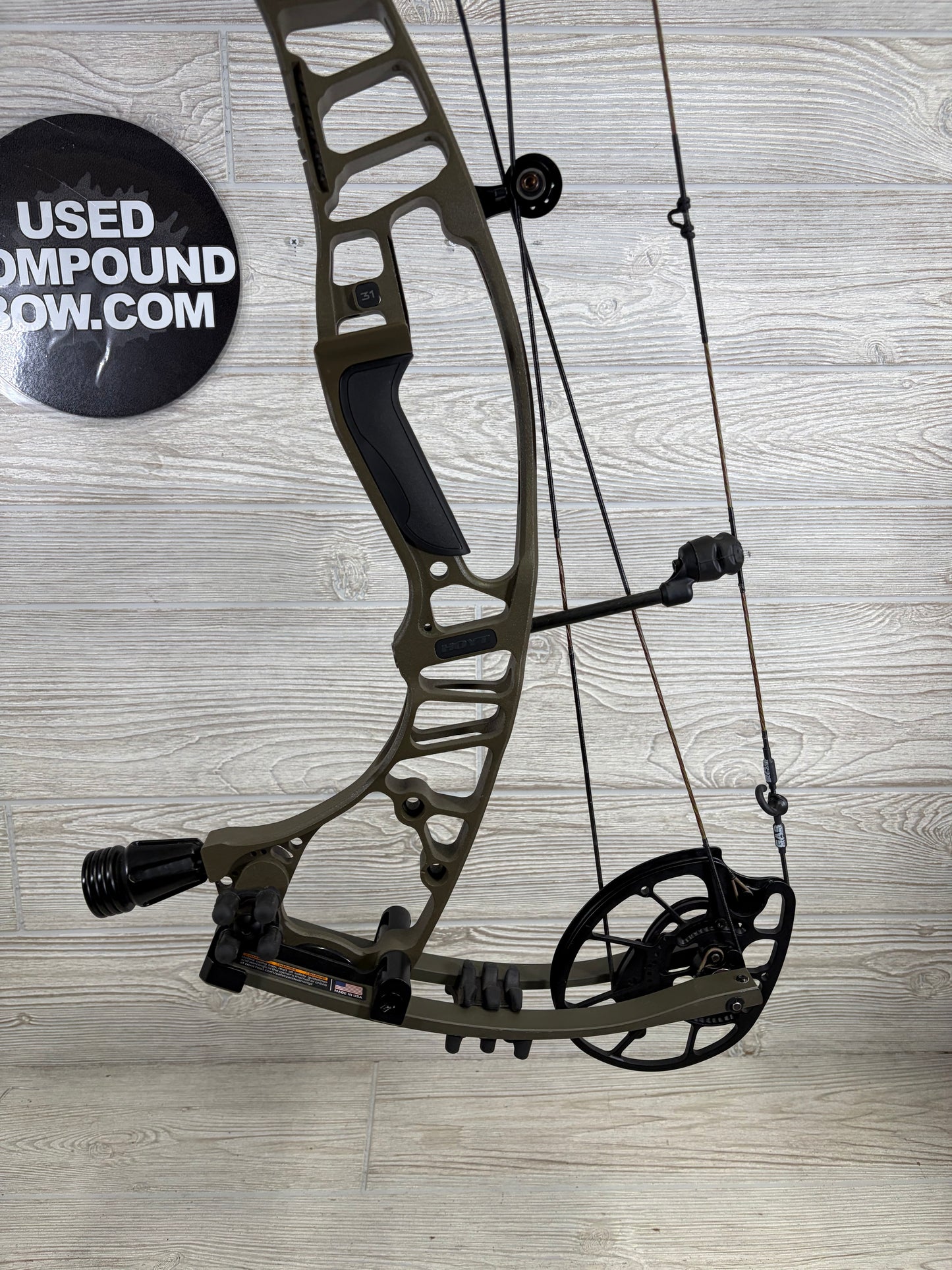 Hoyt VTM 31 Right Hand Wilderness Green 60-70lb