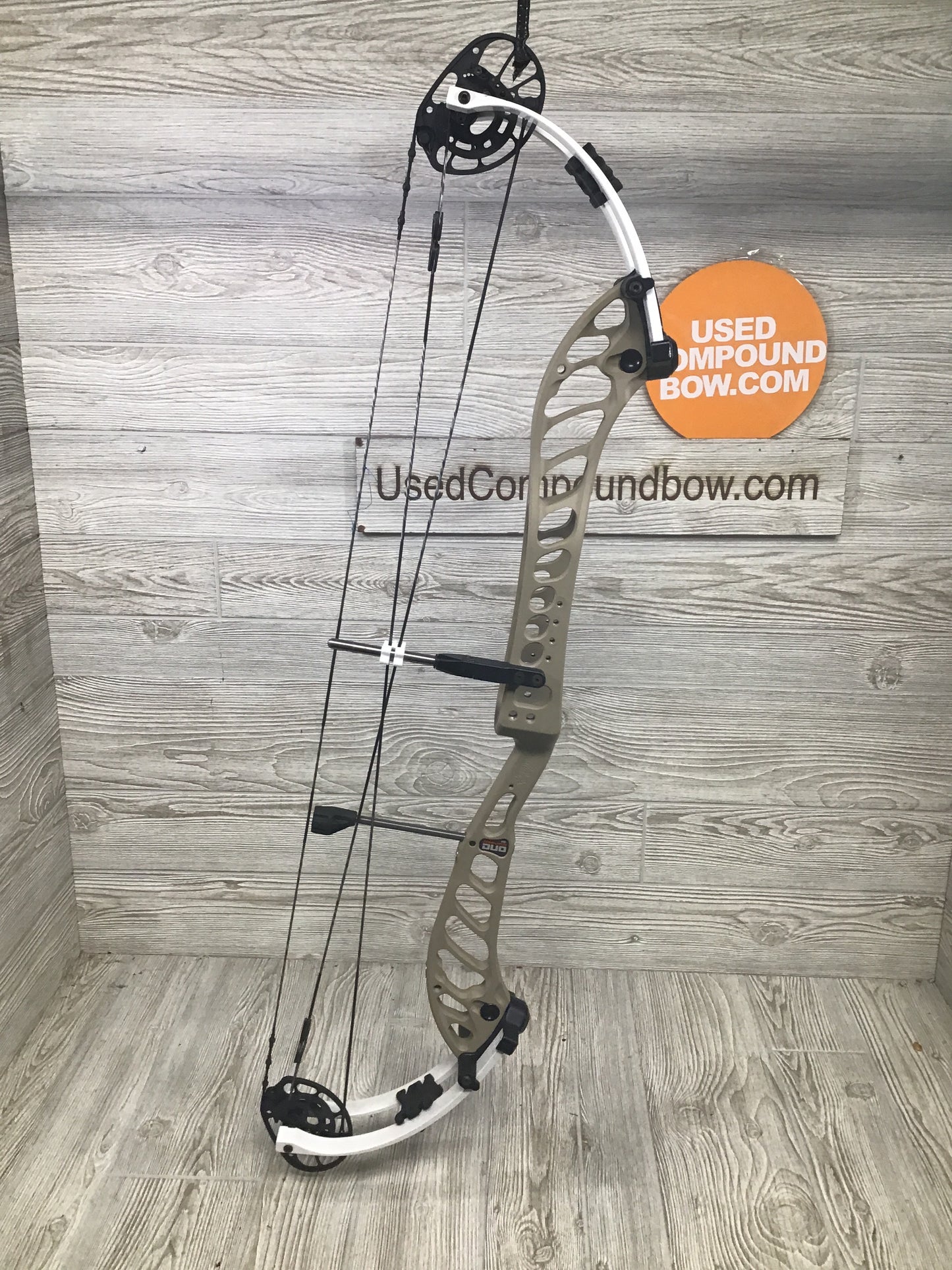 Used PSE Dominator DUO 38 50-60# Tan W/White Limbs