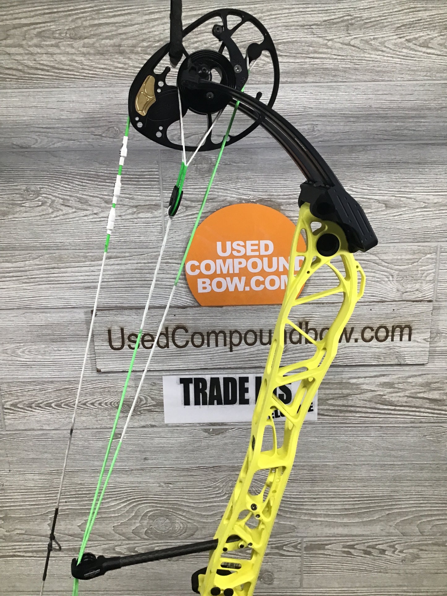 Used Mathews Title 38 (Gen 2)Yellow Right Handed Target Bow