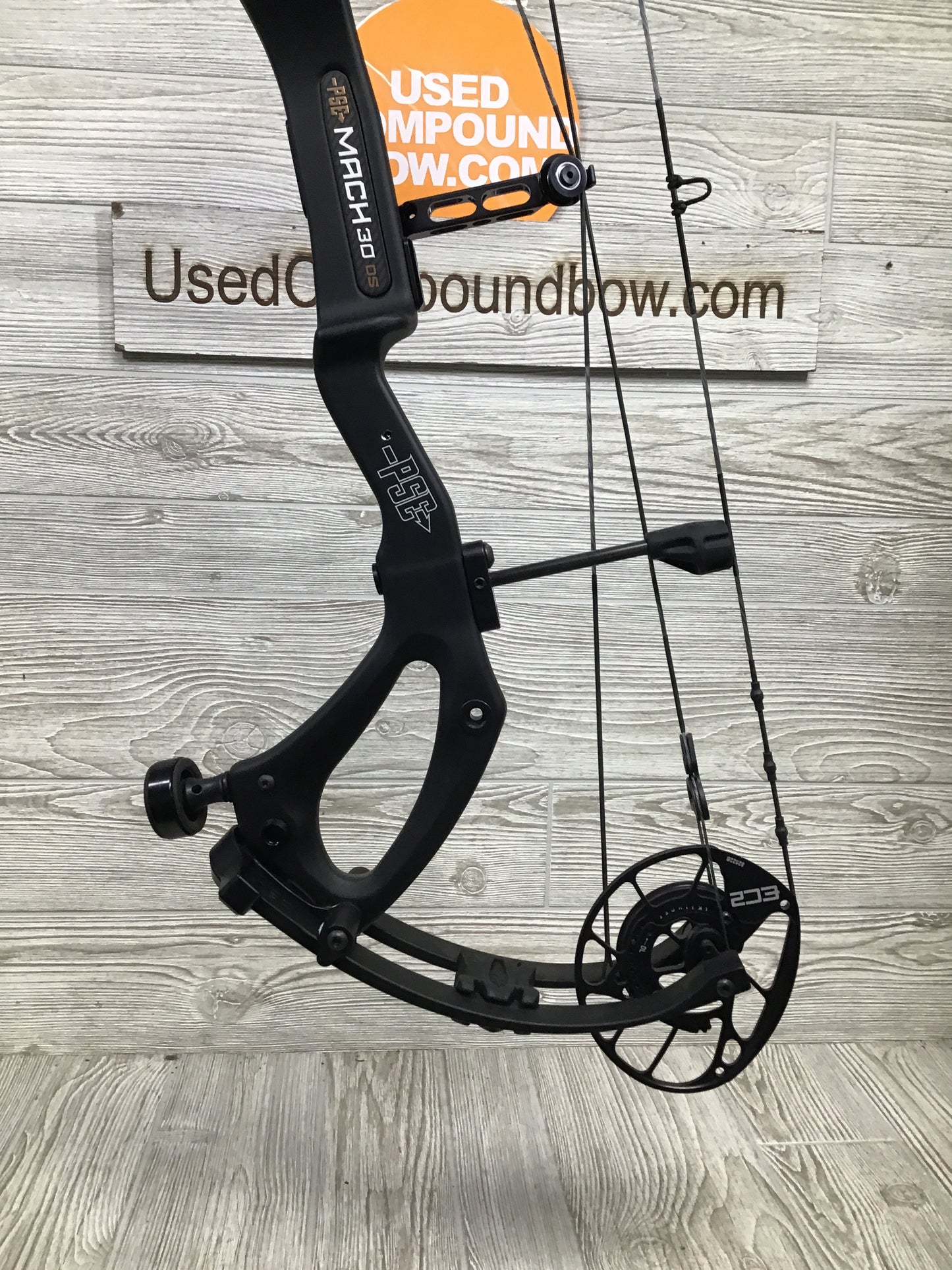 Used PSE Mach 30 DS Black Right Handed 24.5-30" 60/70#
