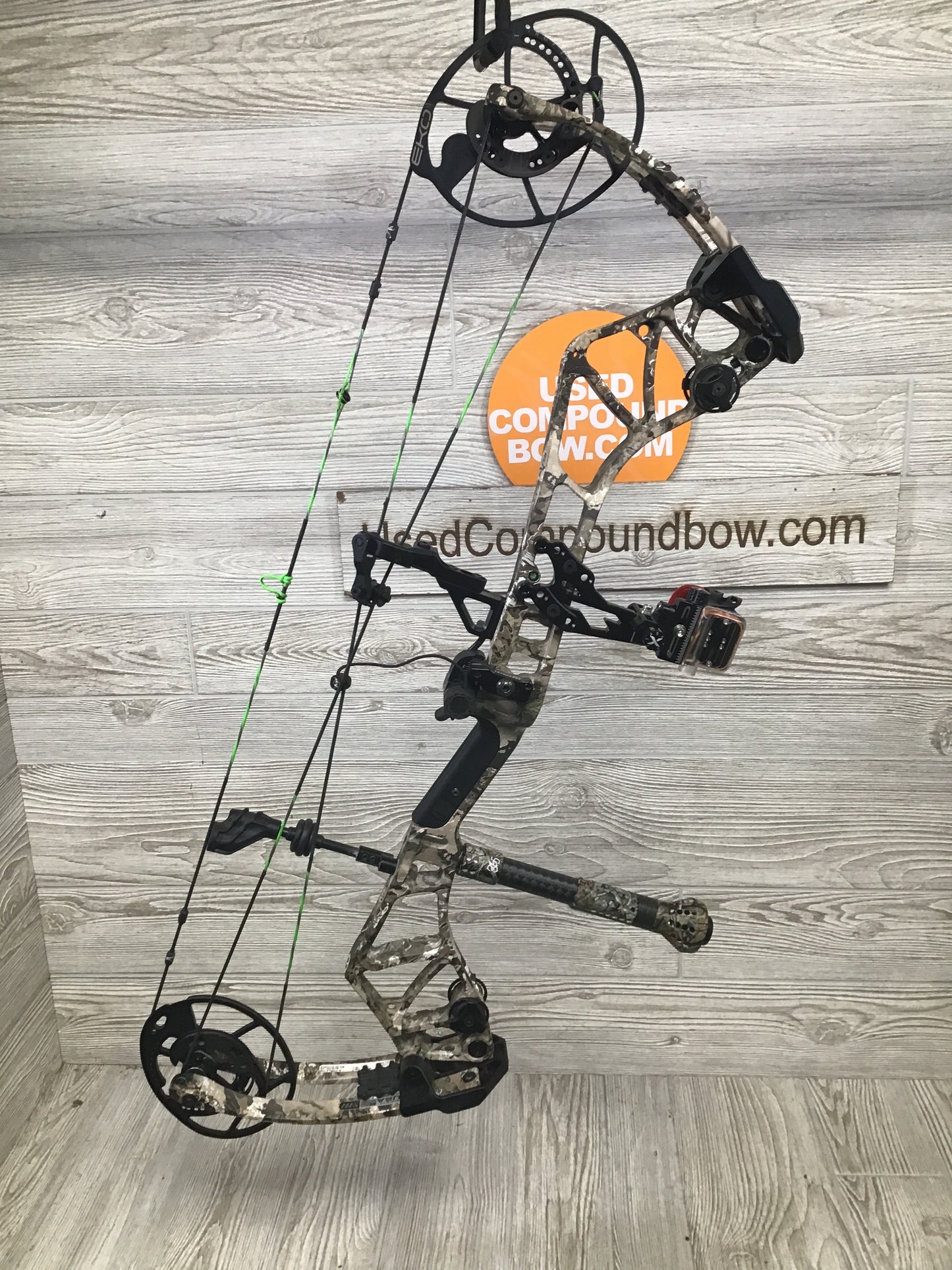 Bear Execute 30 RH 60-70lb 26"-30" Camo Package