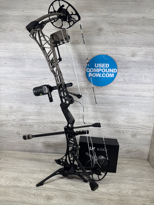 Mathews Lift 33 Right-Handed Granite Fade to Black