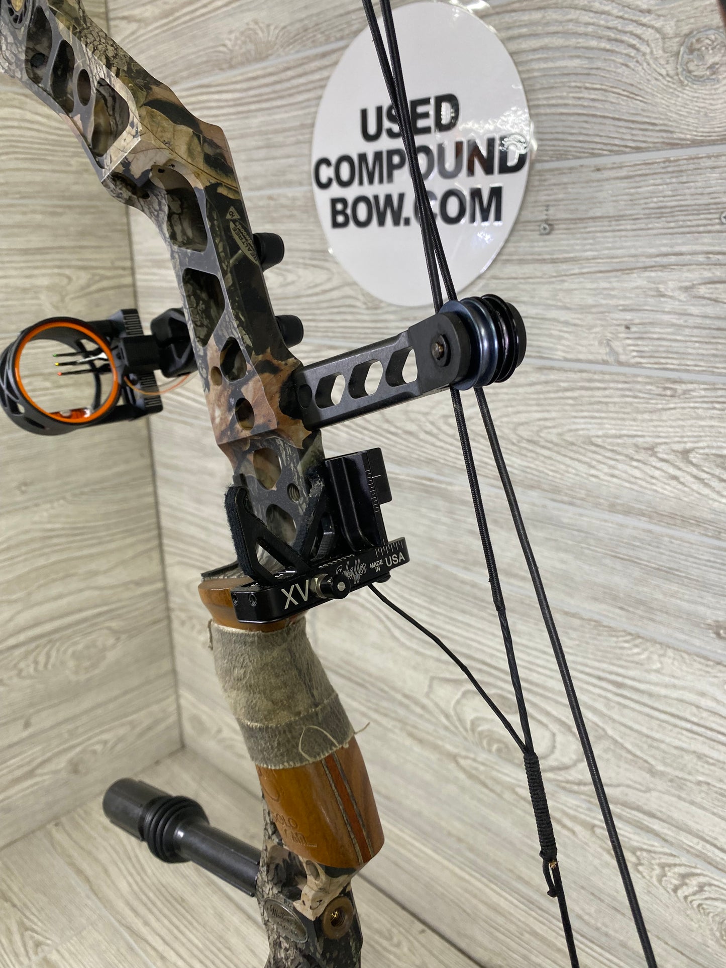Mathews Outback 29" 70lb Right Handed Bow package