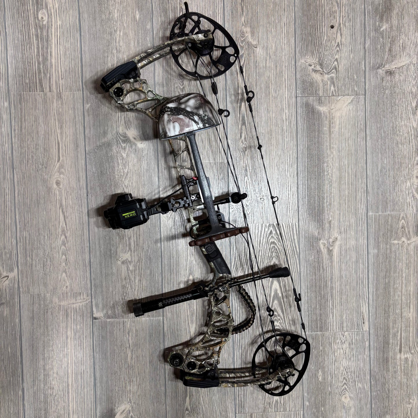 Used Mathews Vertix LH Realtree Package with Garmin