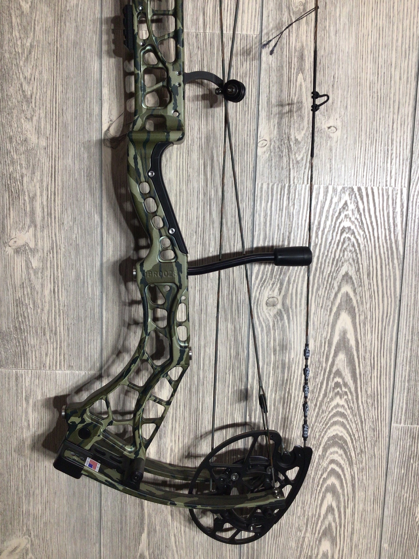 Used Obsession Pinnacle NT RH 70# Bottomland Bow
