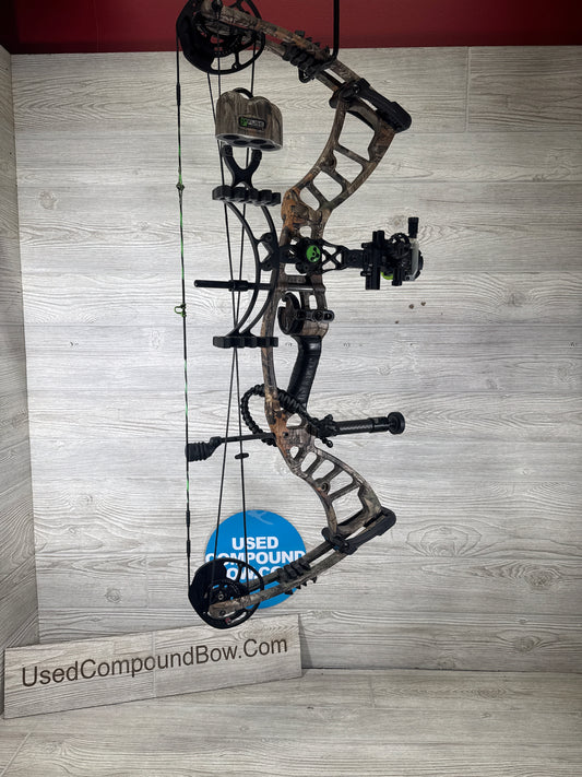 Used Hoyt Powermax RH Realtree Bow Package