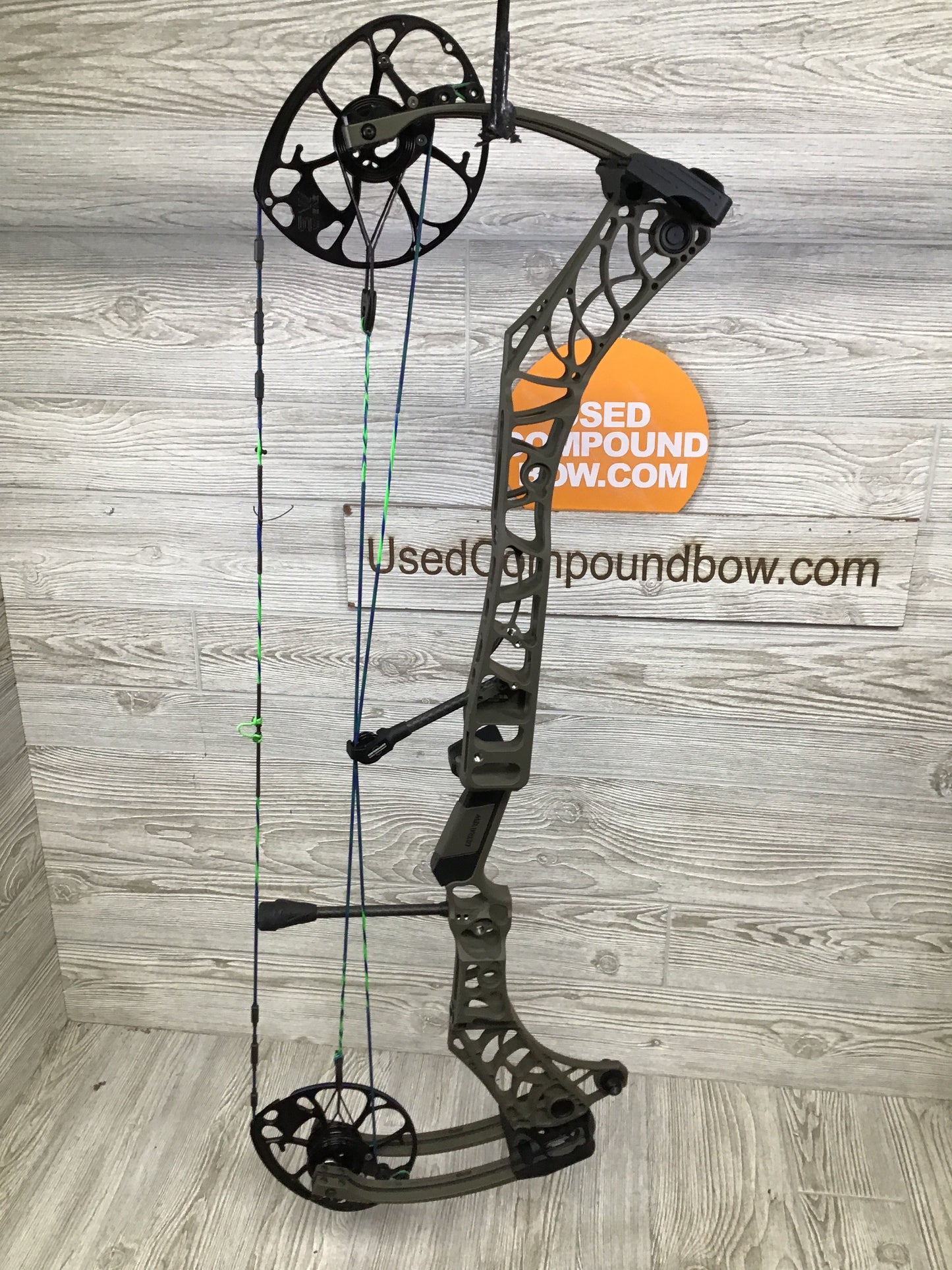 Used Mathews Phase 4 33 Green Ambush