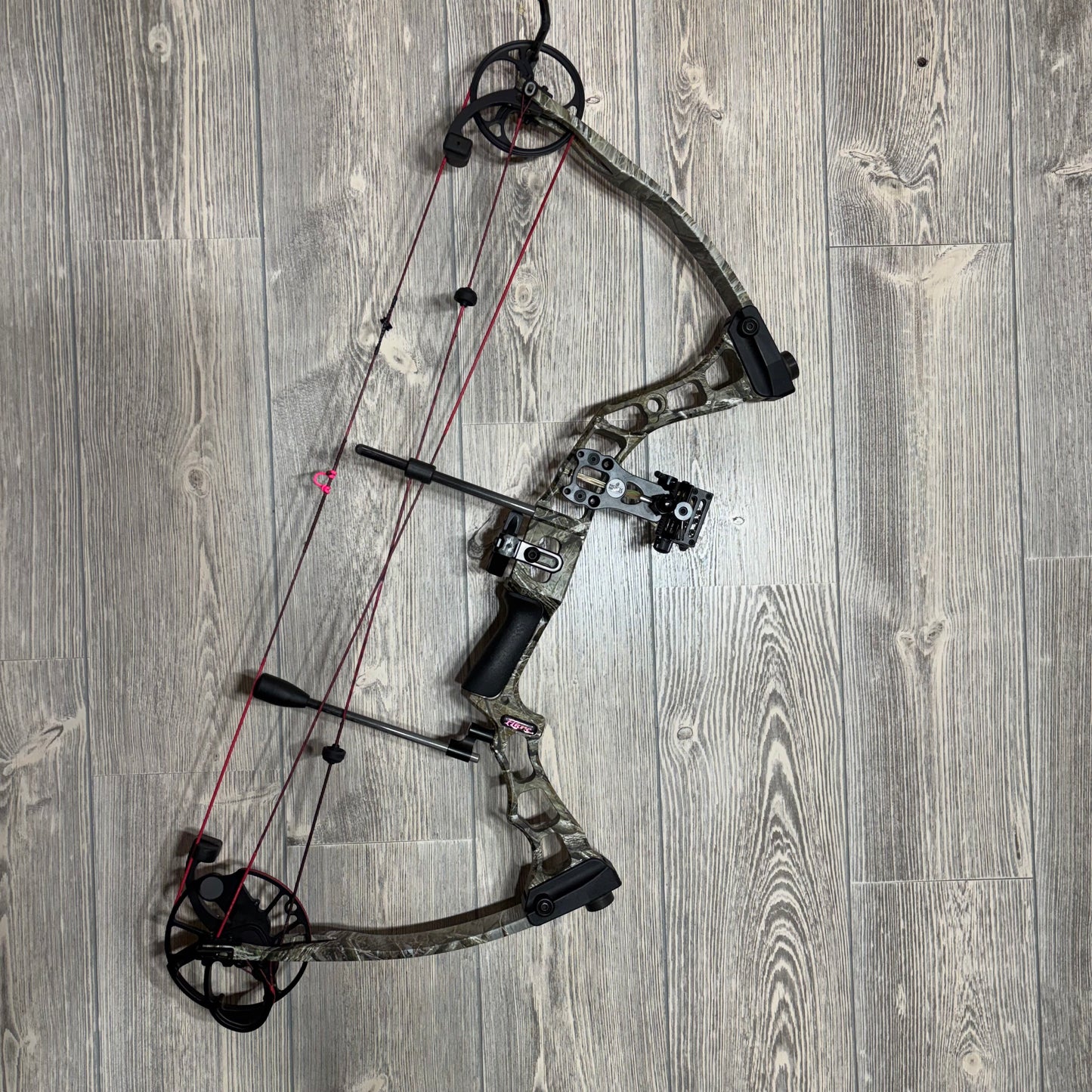 Used Mission Flare Right Handed Bow Package
