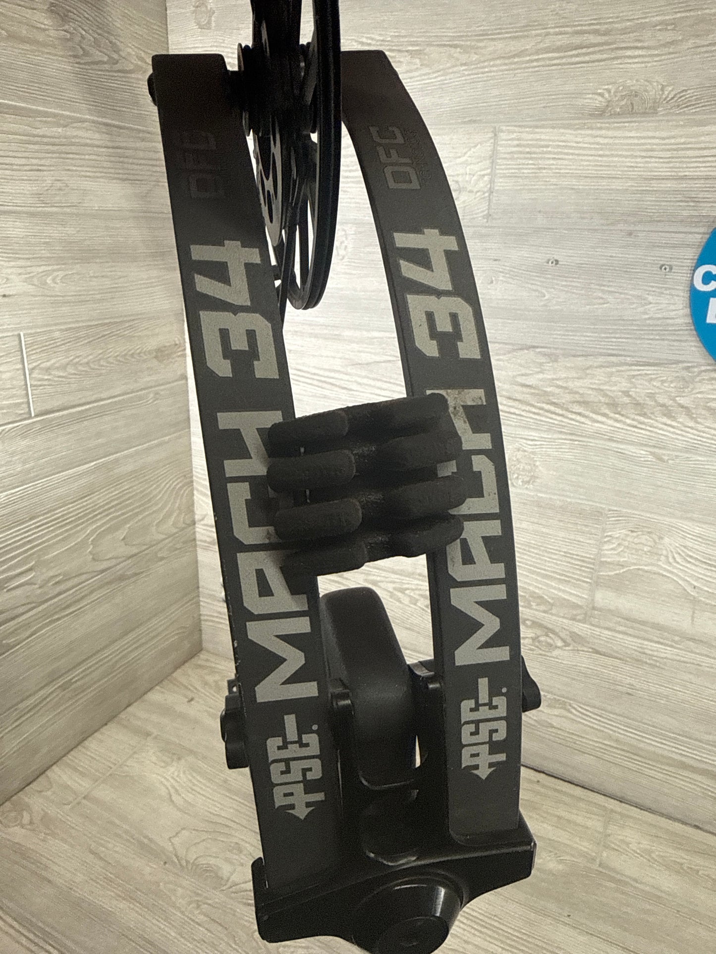 Used PSE Mach 34 E2 cam 60-70 lbs right hand charcoal