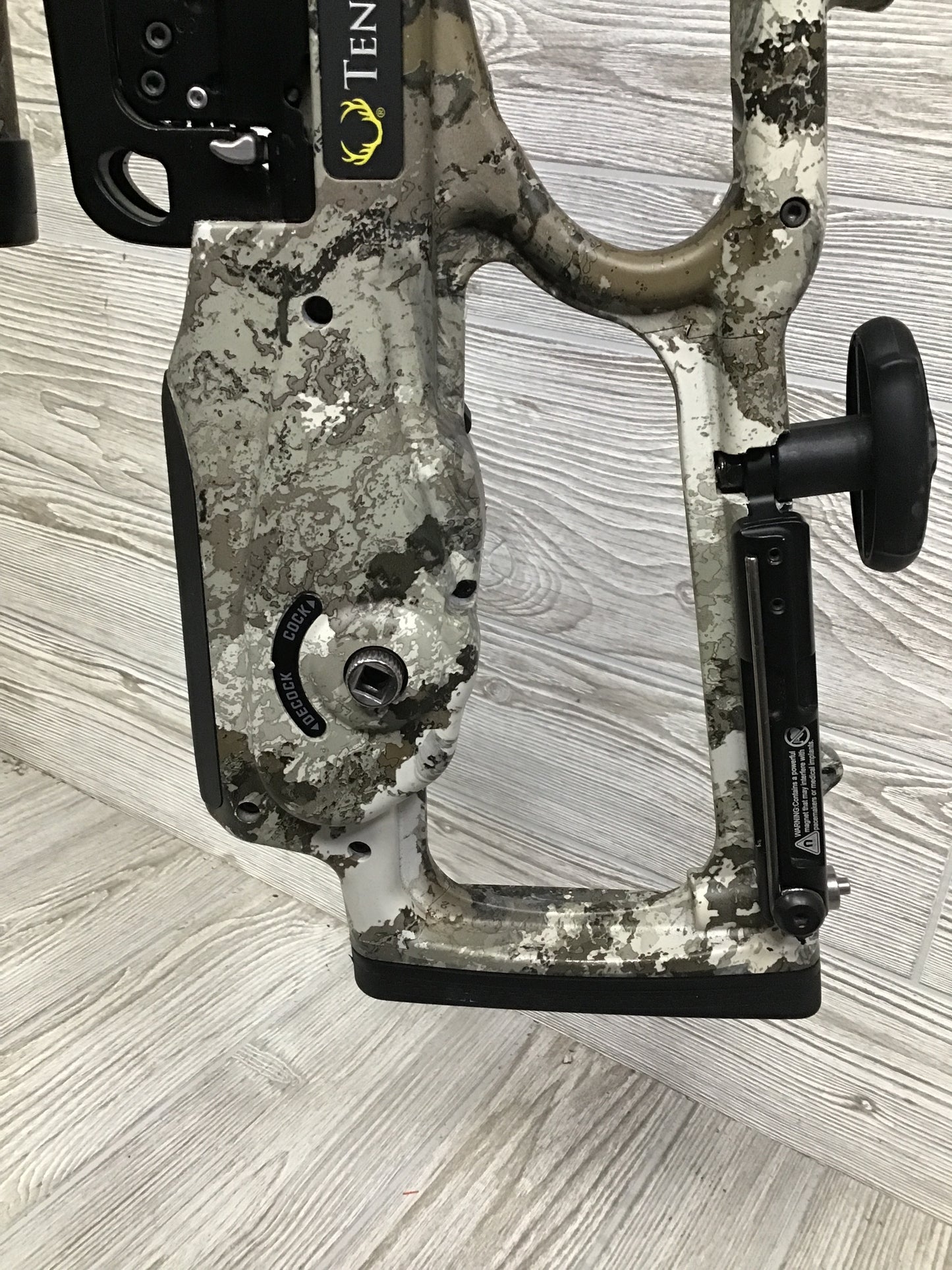 Used Tenpoint Nitro 505 New Strings and New Limbs!!