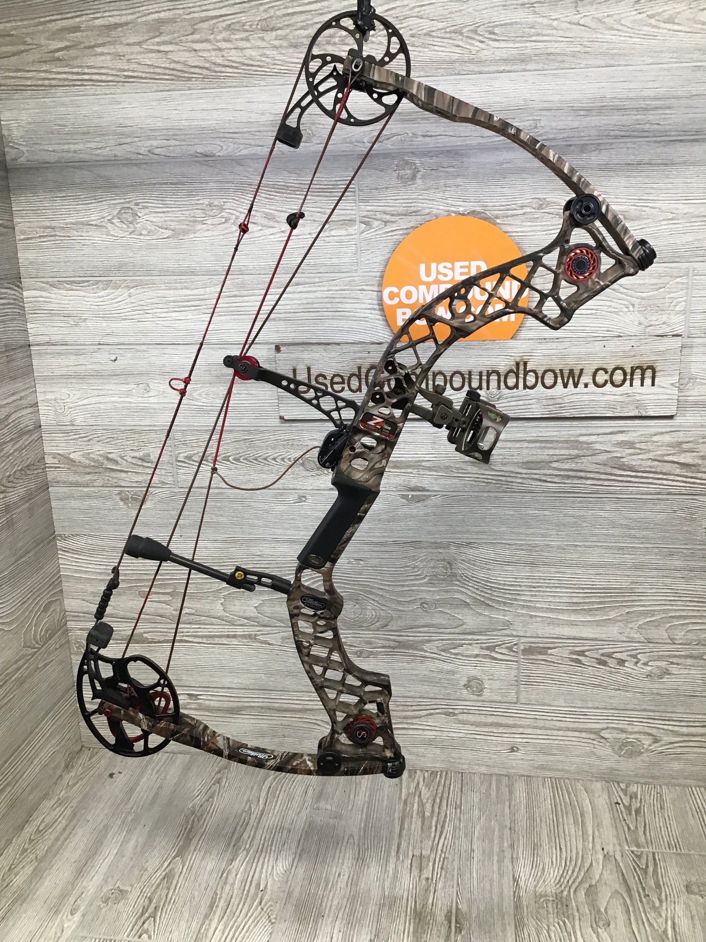 Mathews Z7 Xtreme Left Hand Bow 29" 65lb PKG