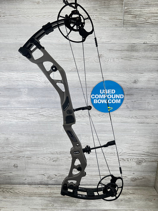 2023 Elite Era Carbon Right Handed Sienna Brown