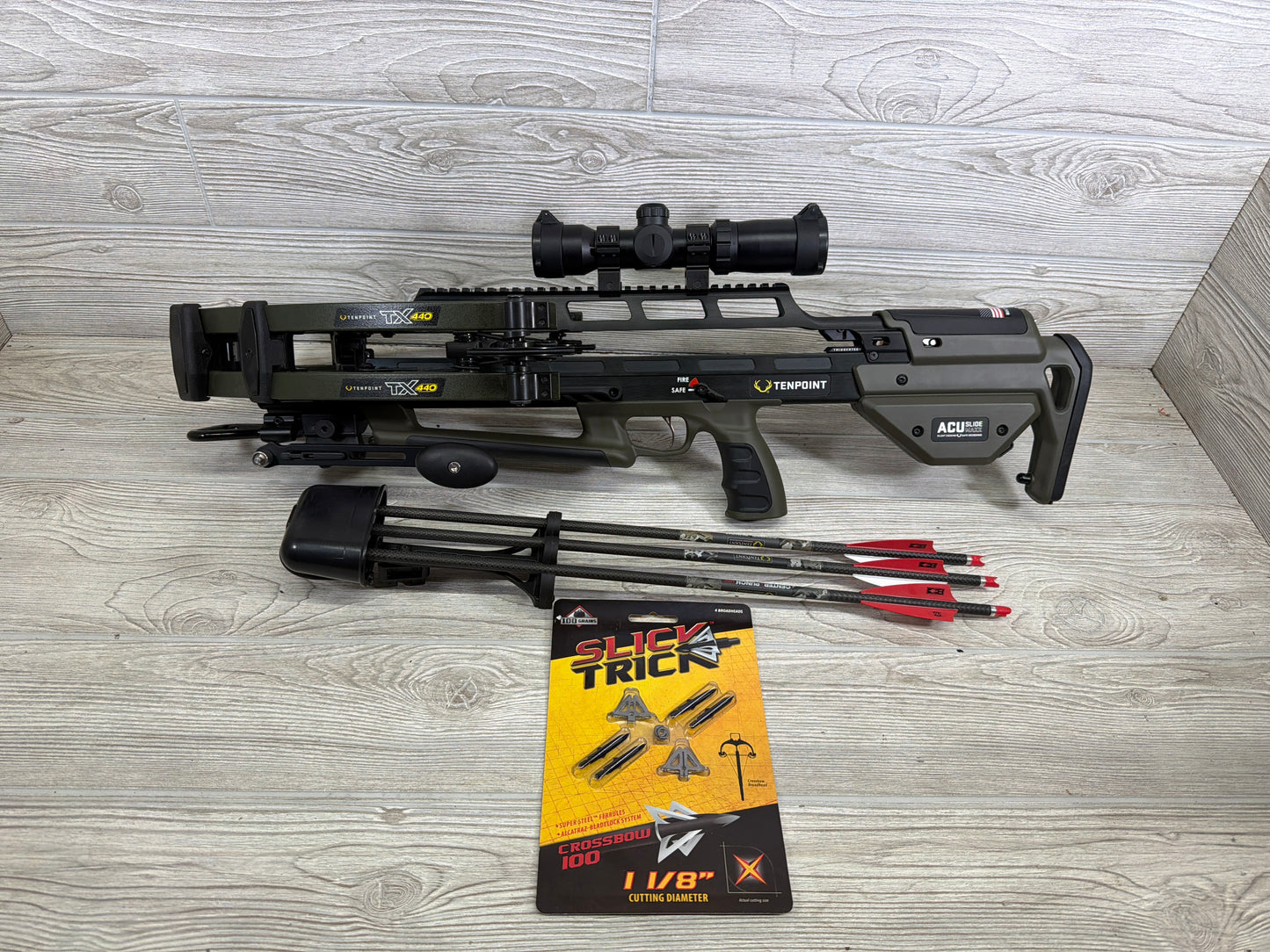 Tenpoint TX-440 Moss Green Crossbow Package