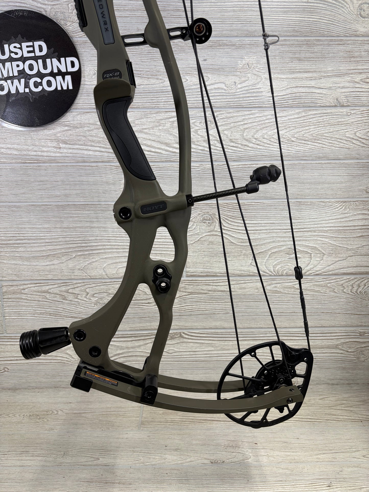 Hoyt RX-8 Ultra Right Hand Wilderness Green 60-70lbs 27-32"