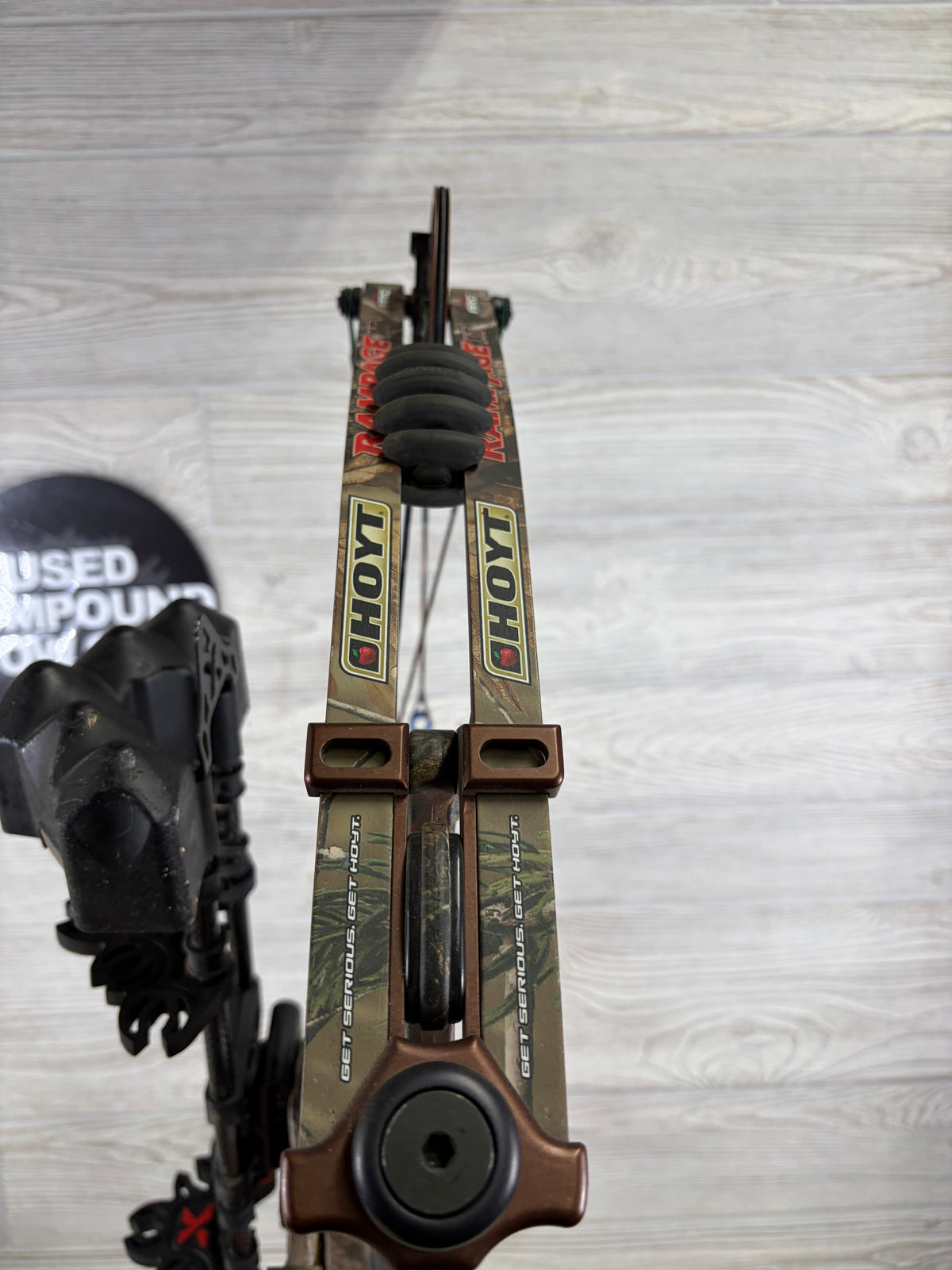 Used Hoyt Rampage XT RH PKG 29" 60-70lbs