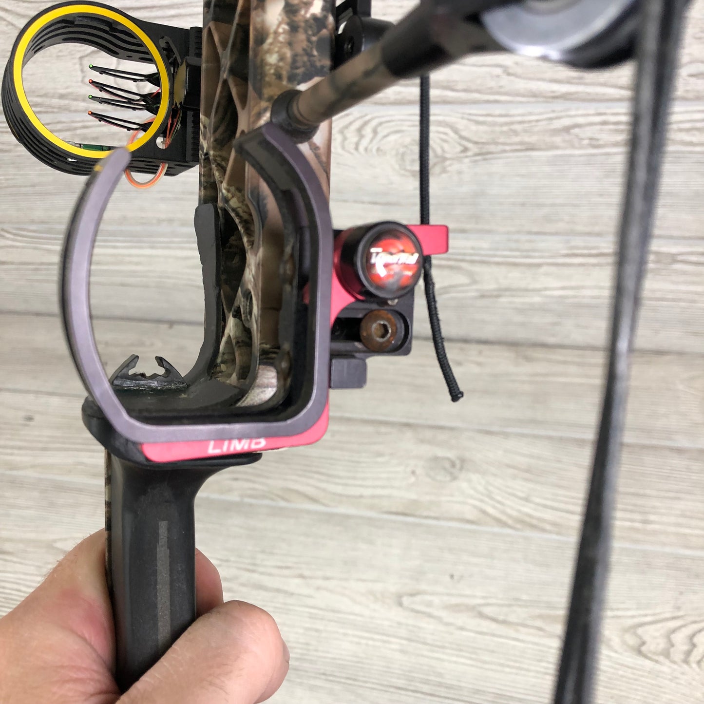 Used Mathews Chill Right handed package 50# max limbs