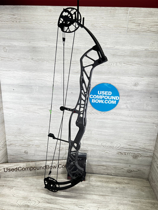 Hoyt Concept X 40 Left Hand Tombstone 60#