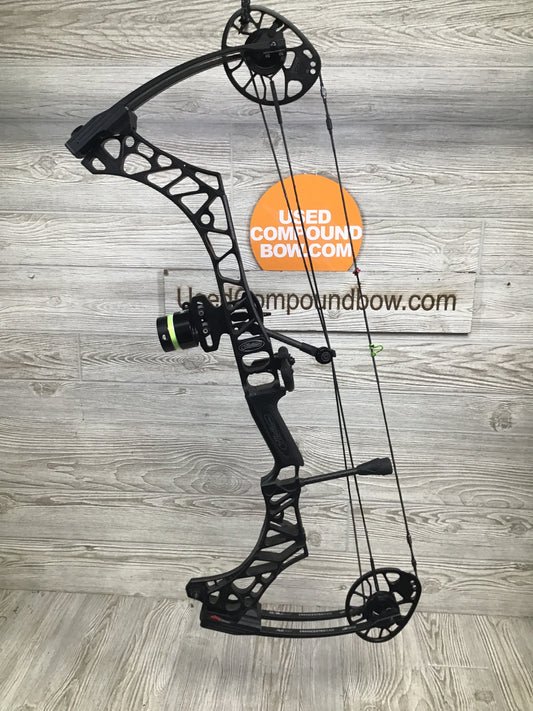 Mathews Prima Black RH bow Package 50#