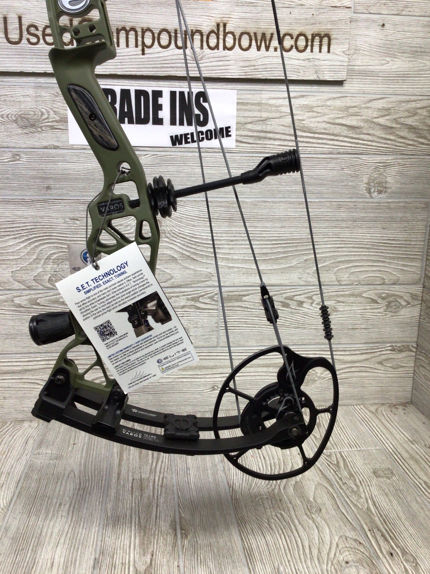 Elite Varos Right Handed 60-70# 25.5-31" OD Green