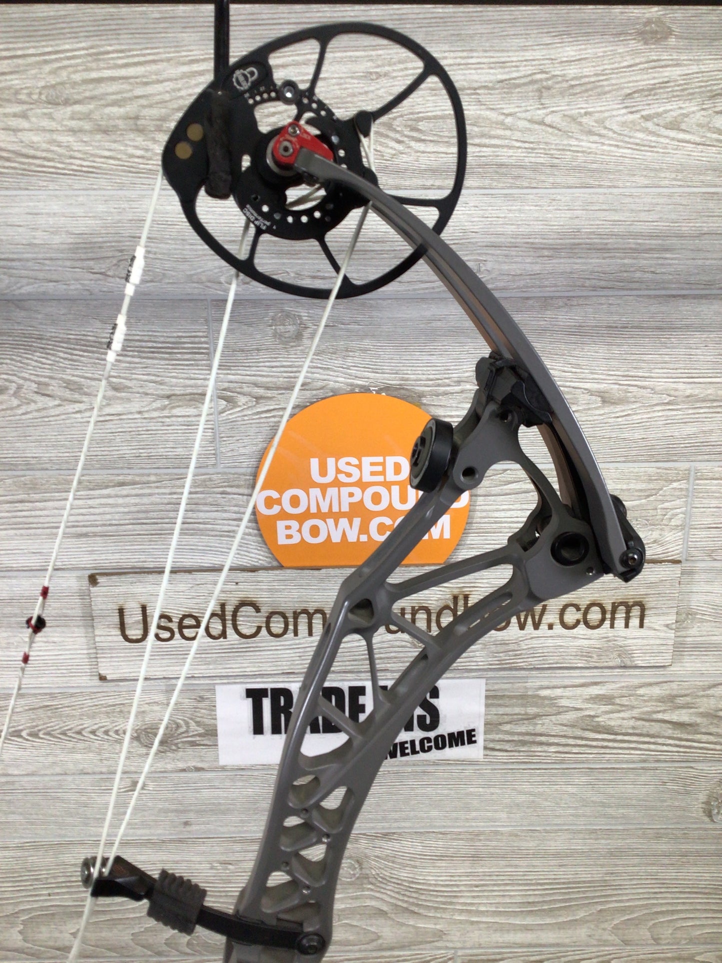 Used Bowtech Revolt X 28.5" 60-70# Smoke Gray Right Handed