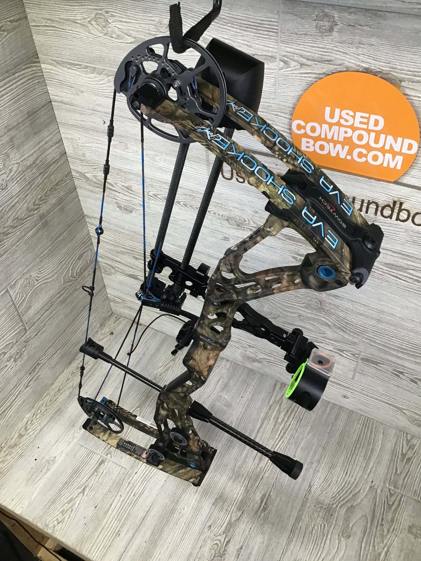 Bowtech EVA SHOCKEY GEN 2 50lb Left Handed Mossy Oak Package