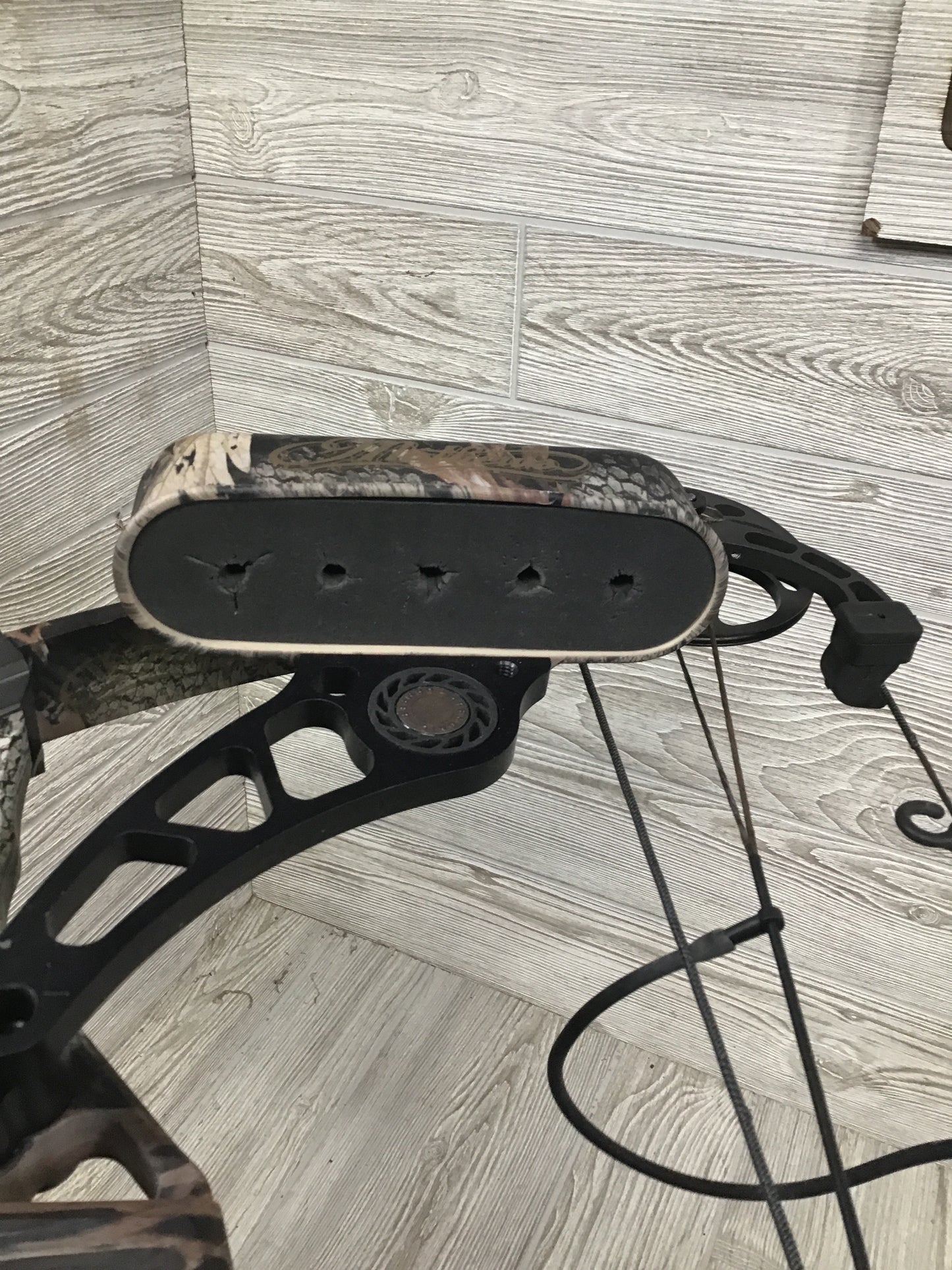 Mathews Switchback Left Handed 29" 60-70# Package Mint Condition