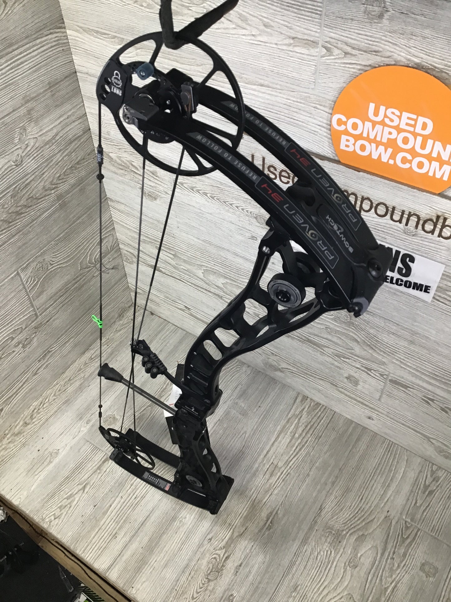 Bowtech Proven 34 LD RH Black 60-70#
