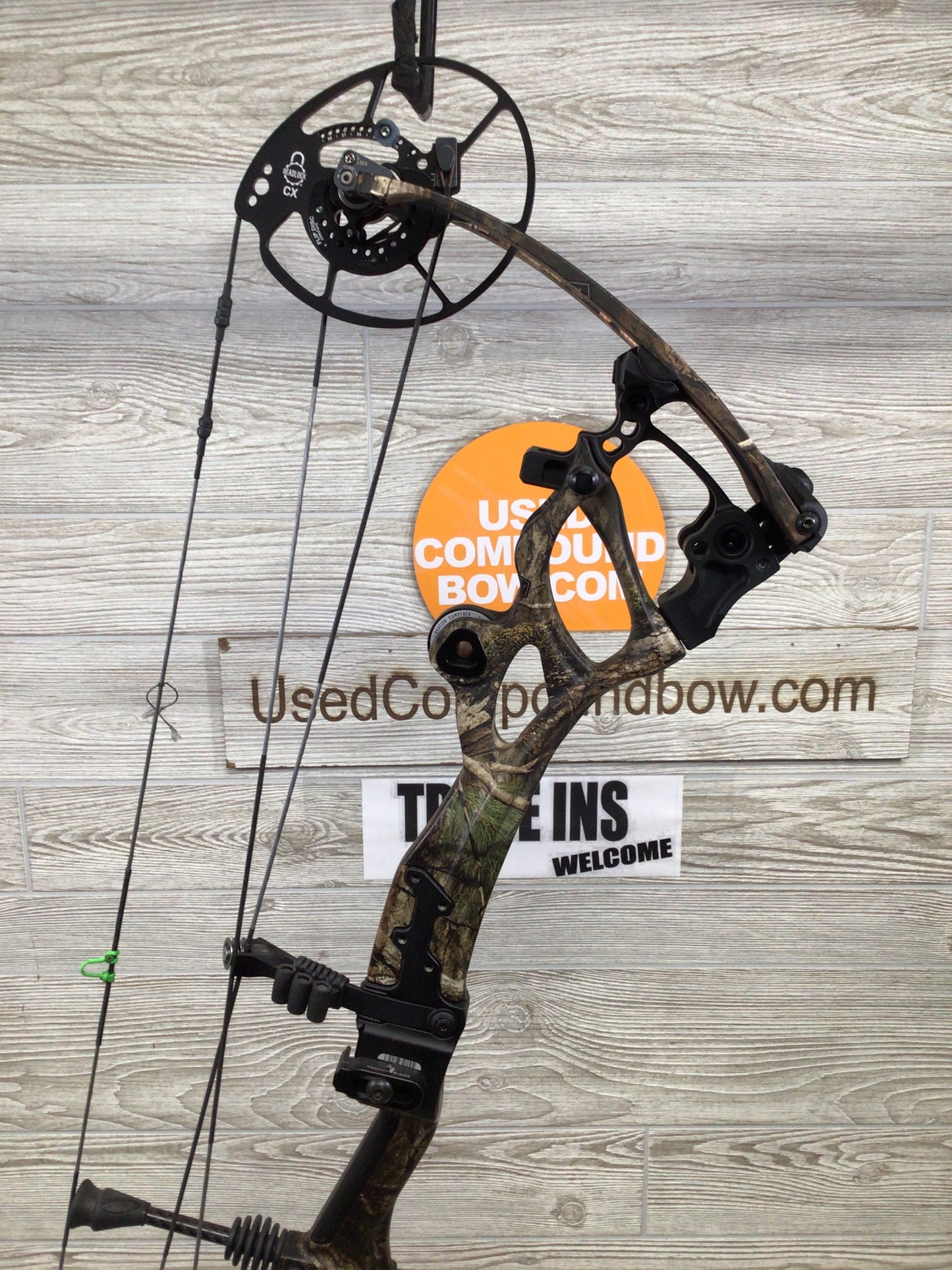 Bowtech Carbon One X 60-70# Right Hand Mossy Oak