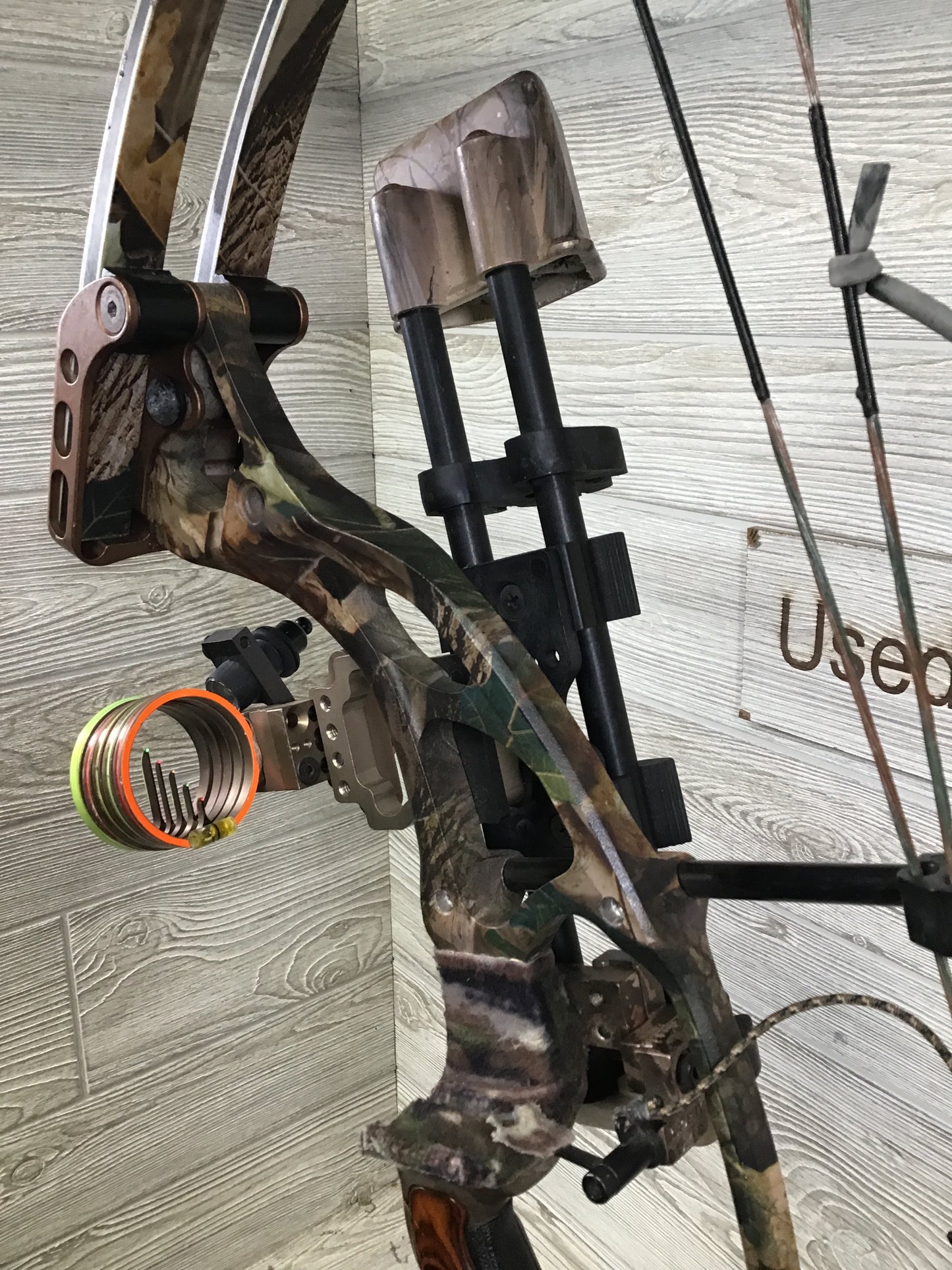 Used RH Hoyt ViperTec XT 1000 Hunt Ready PKG 60-70# Realtree