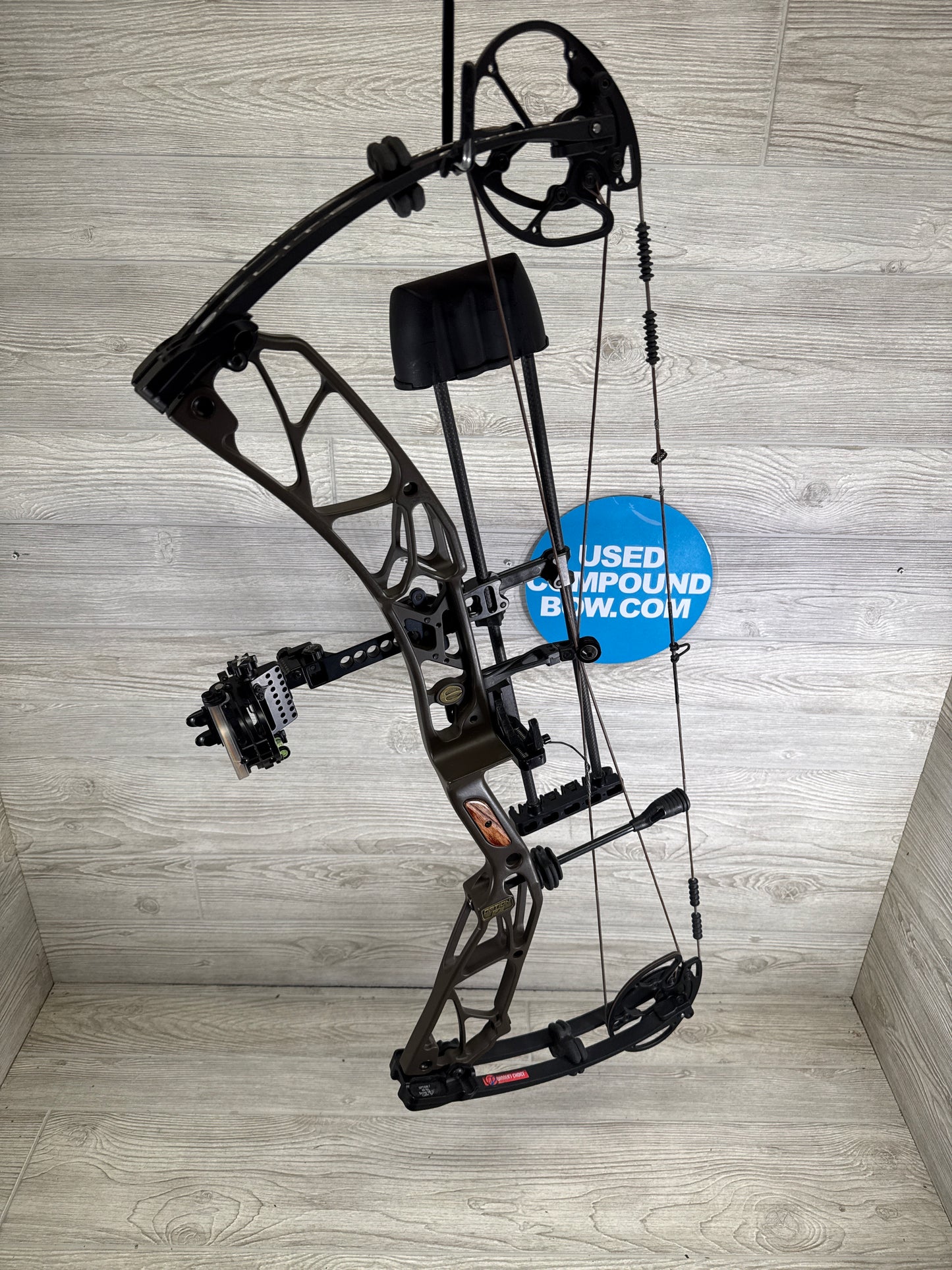 Used Elite Option 7 Package RH 65lb