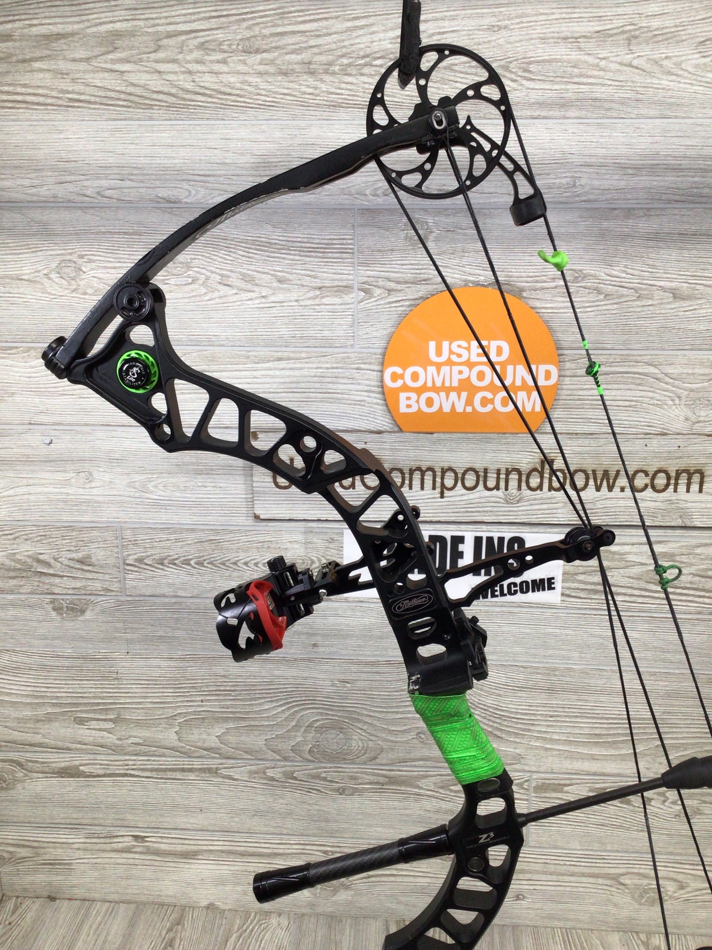 Mathews Z3 Right Handed Bow Package Black 27.5" 50-60lbs