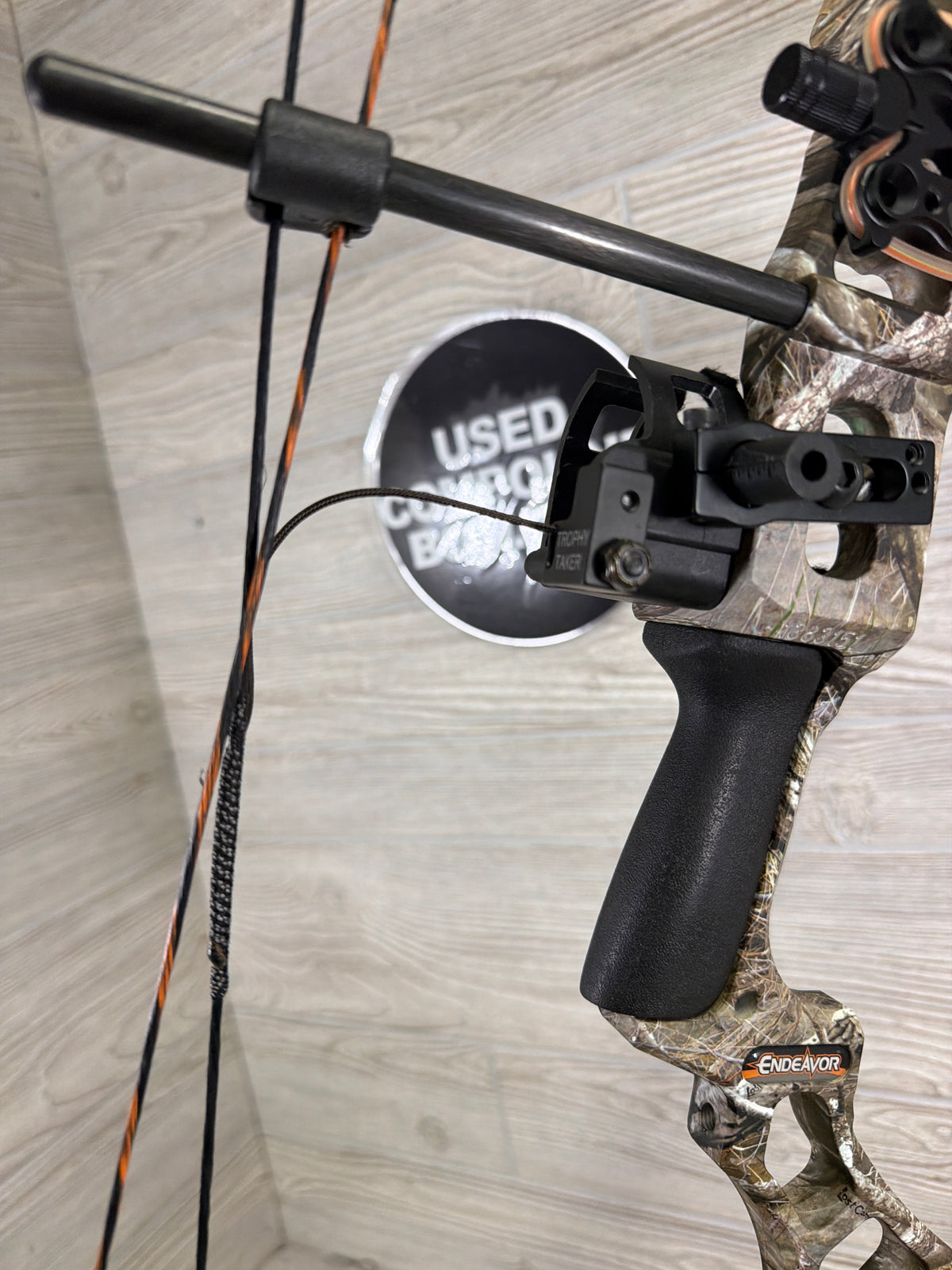 Used Mission Endeavor Right Hand Camo PKG